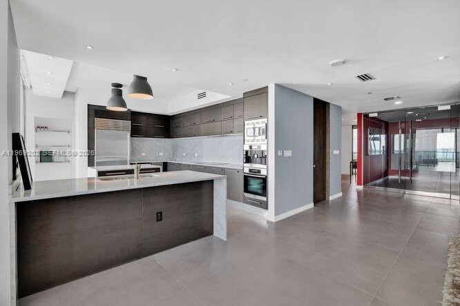 900 BISCAYNE BAY CONDO - Residential Lease