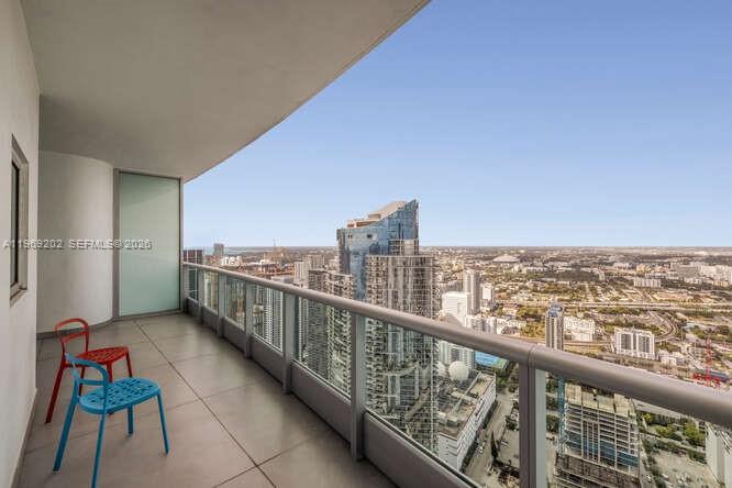 900 BISCAYNE BAY CONDO - Residential Lease