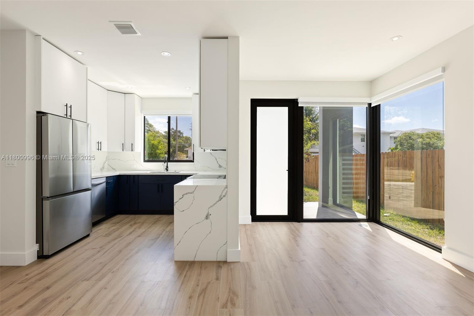 GROVELAND PARK - Residential Lease