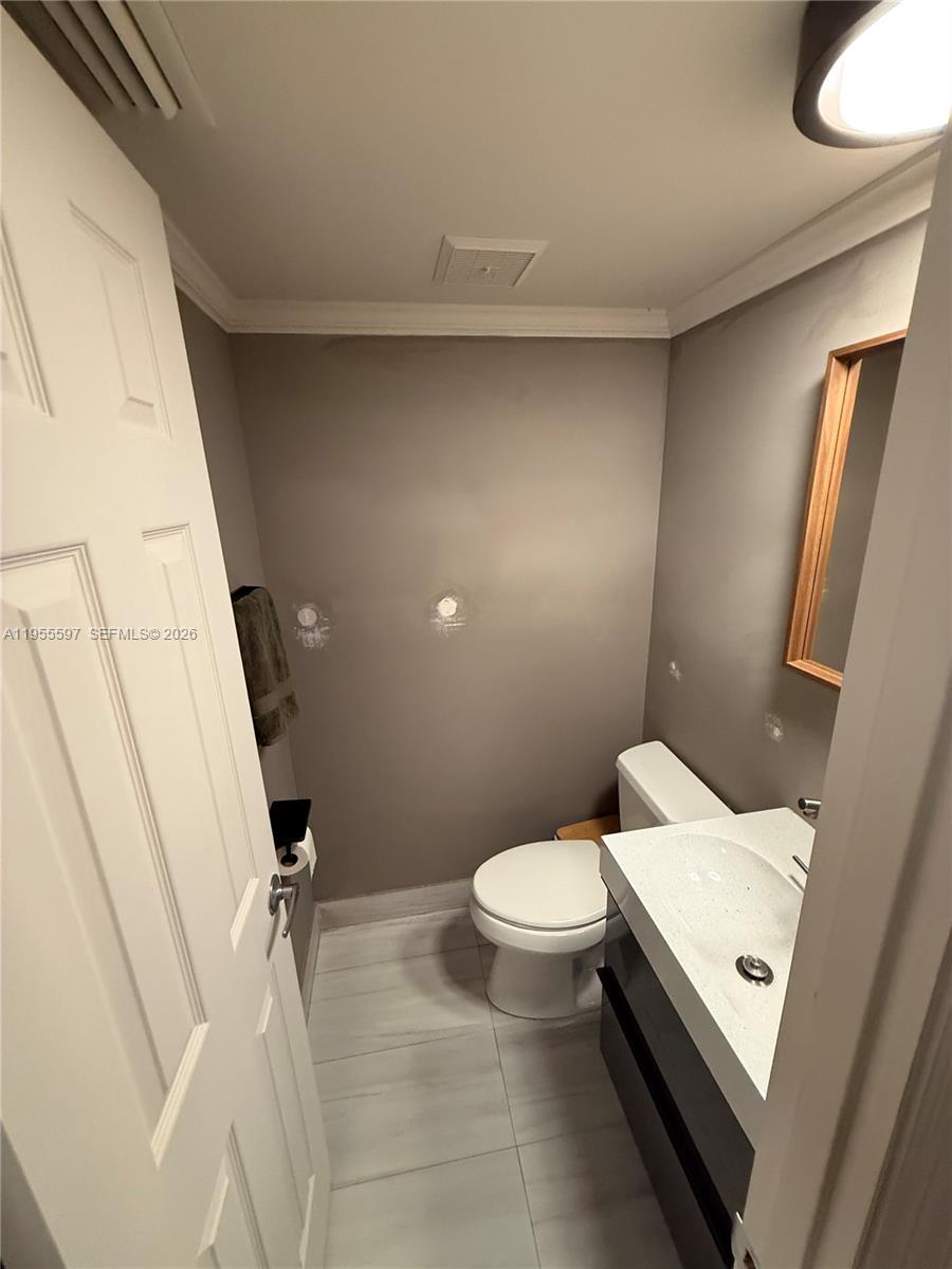 KINGS CREEK SO CONDO - Residential