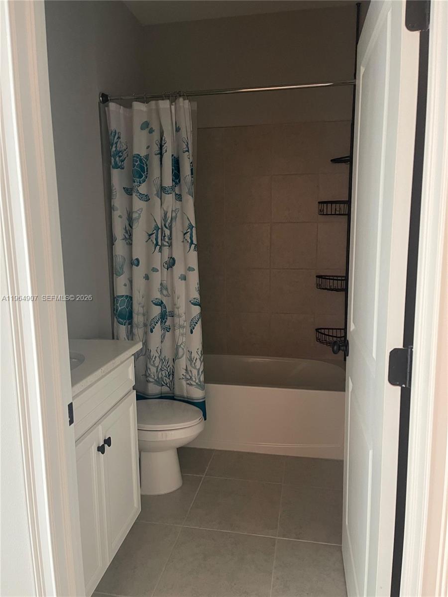 IMPERIAL LAKES RESIDENTIAL - Residential