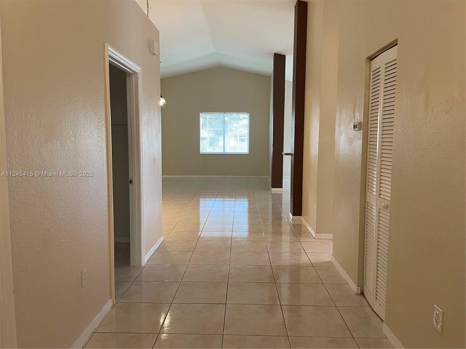 THE RESERVE AT DORAL - Residential Lease