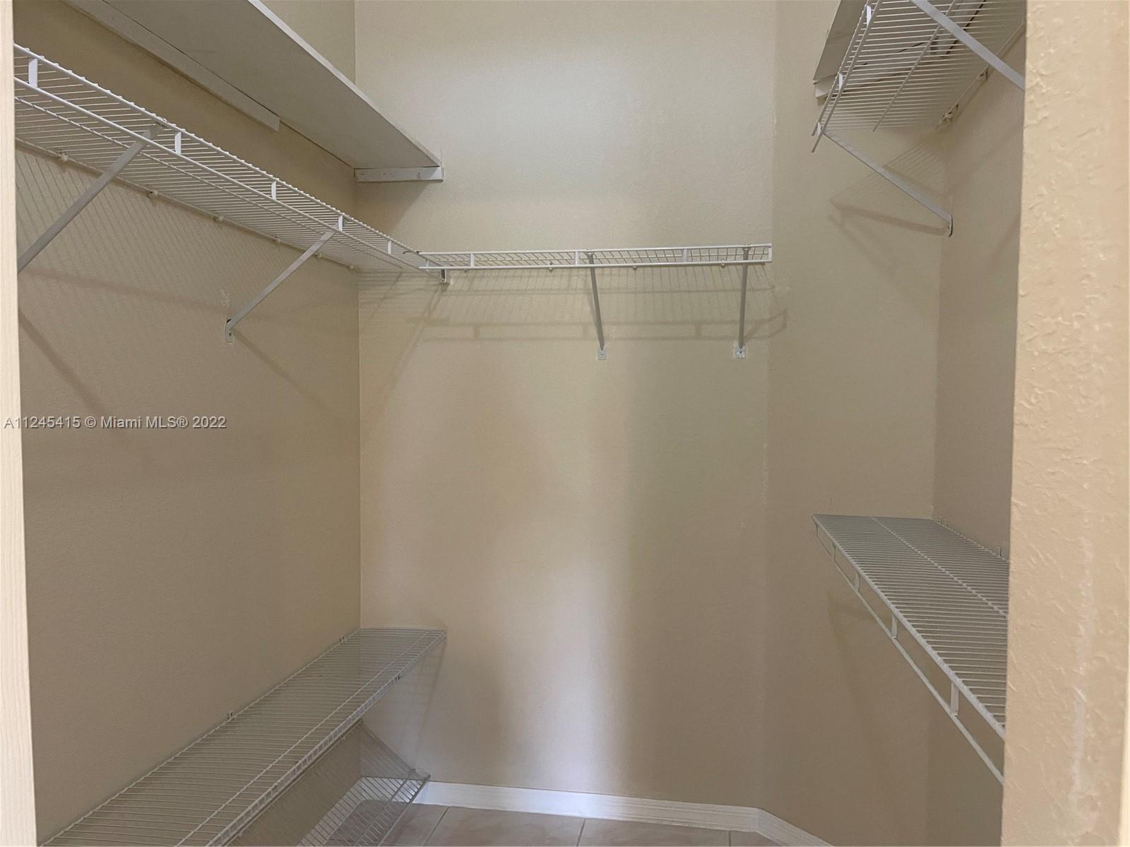 THE RESERVE AT DORAL - Residential Lease