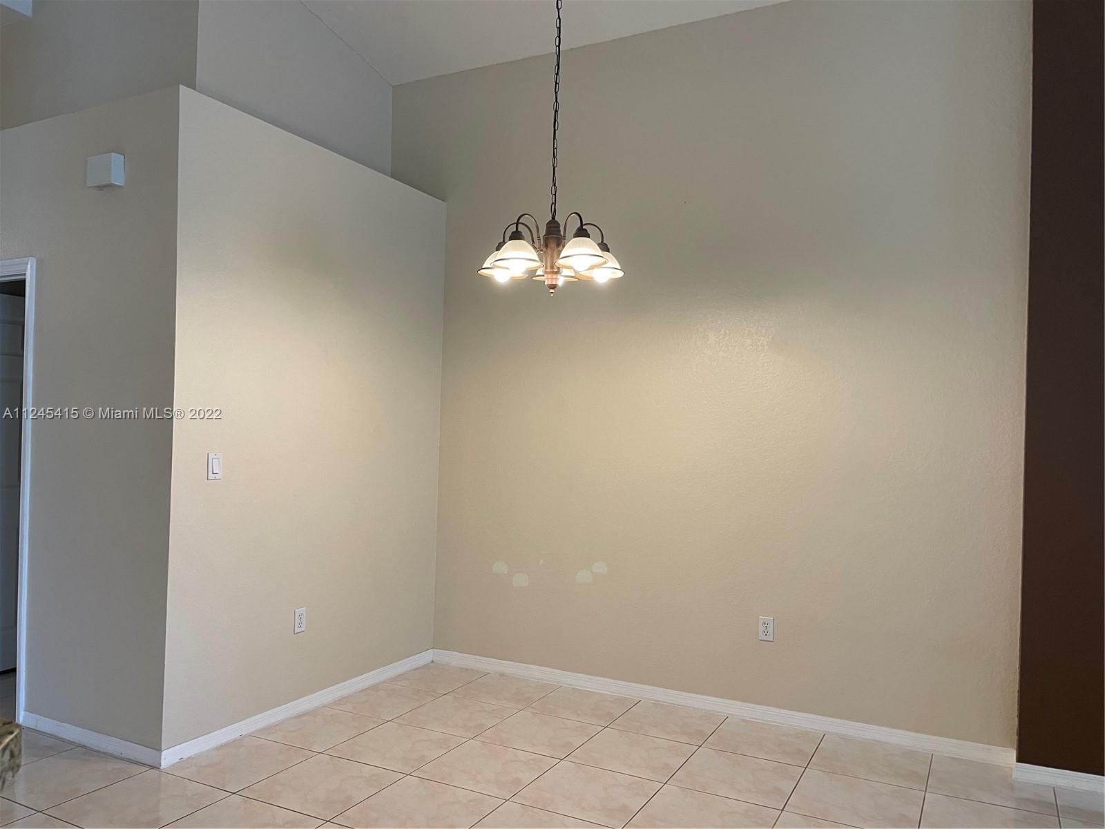 THE RESERVE AT DORAL - Residential Lease