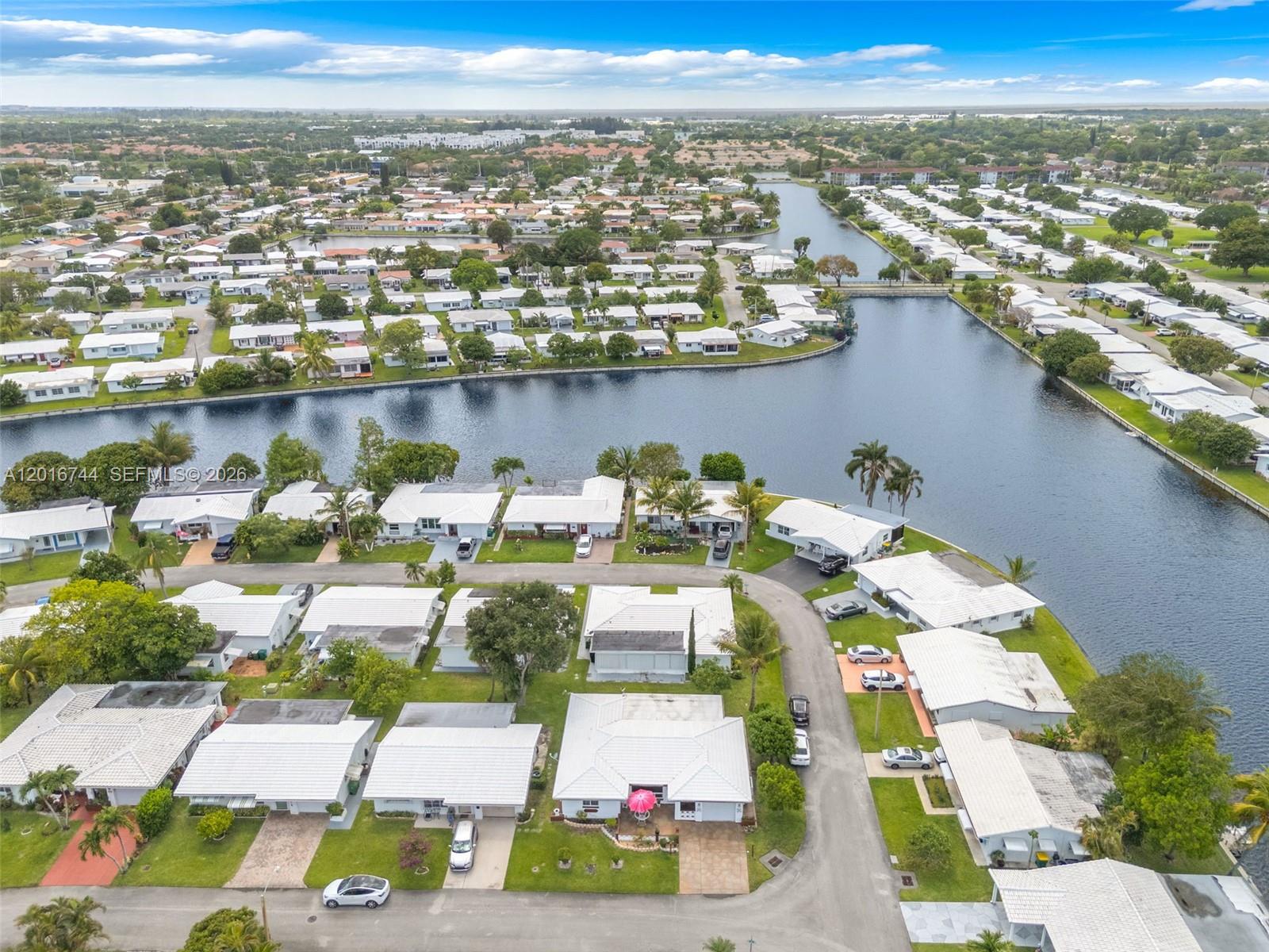 MAINLANDS OF TAMARAC LAKE - Residential