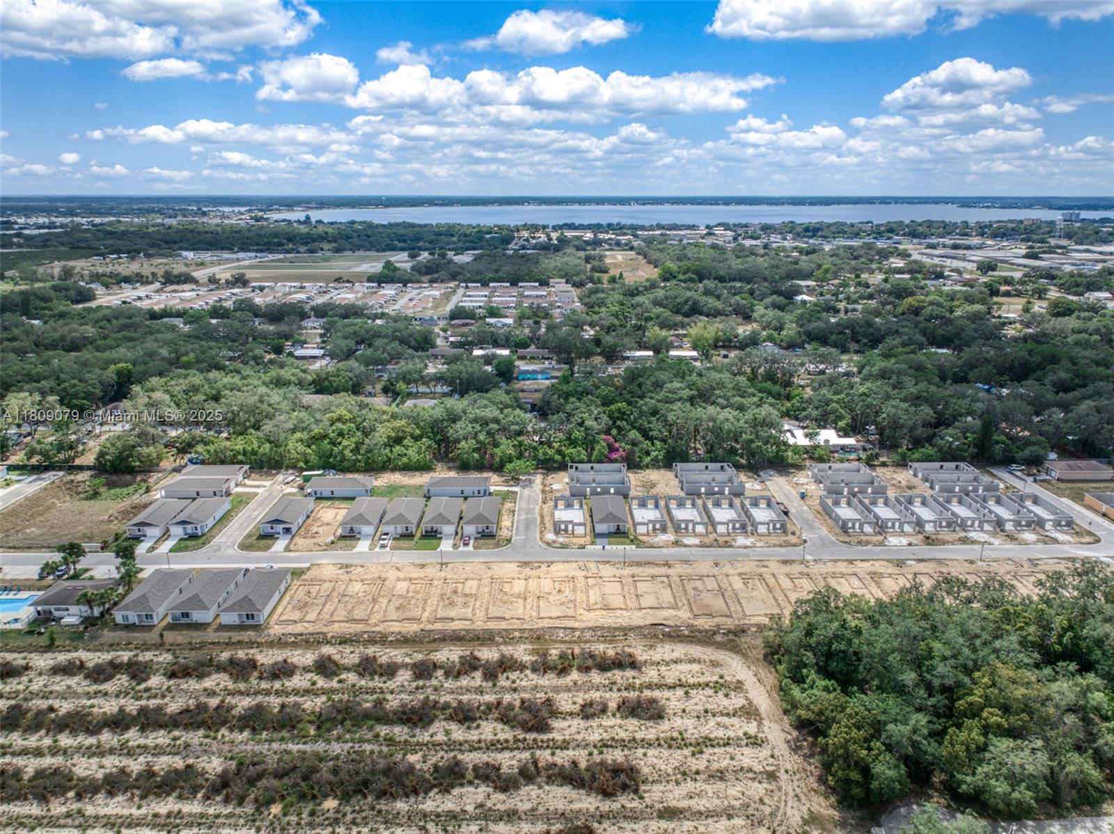 Las Villas at Kenilworth - Residential