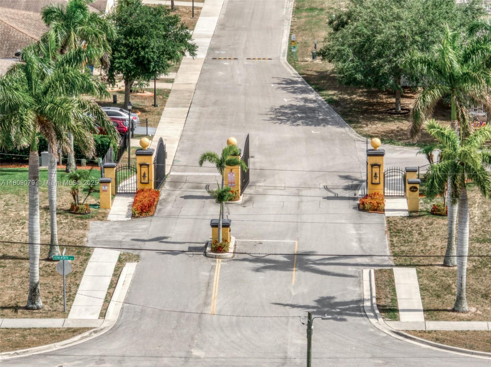 Las Villas at Kenilworth - Residential