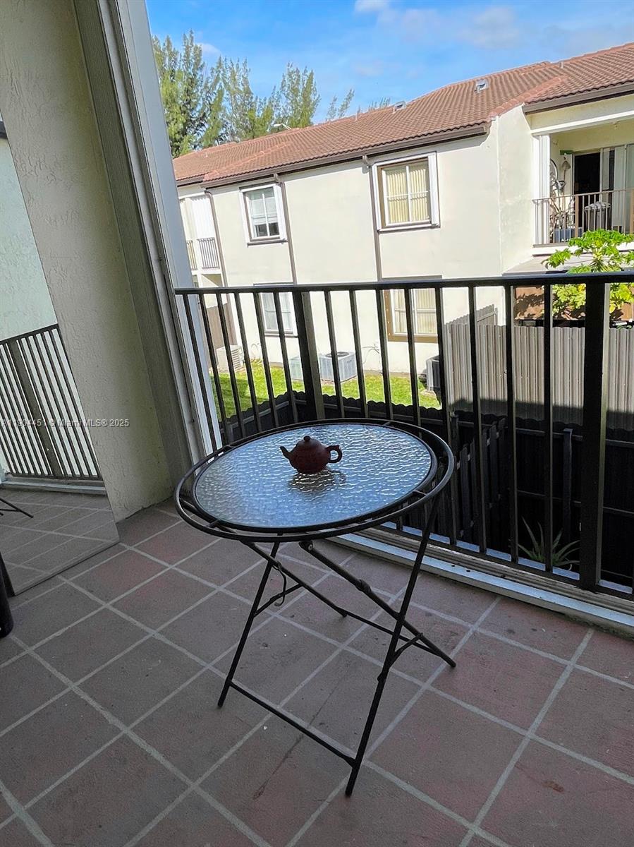 VILLA REAL CONDO NO 5 - Residential Lease