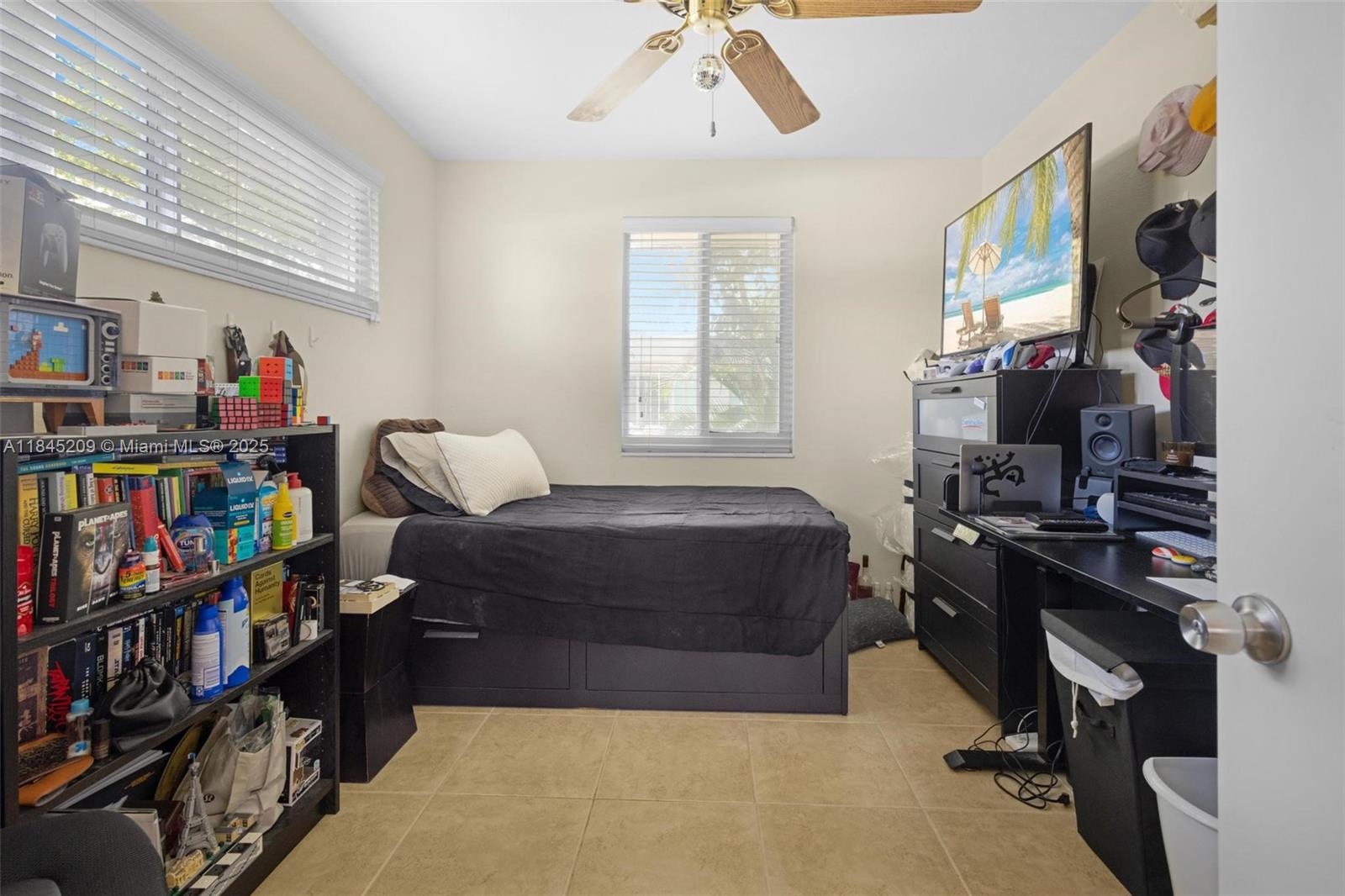 EDGEWATER ESTATES 1ST ADD - Residential Income