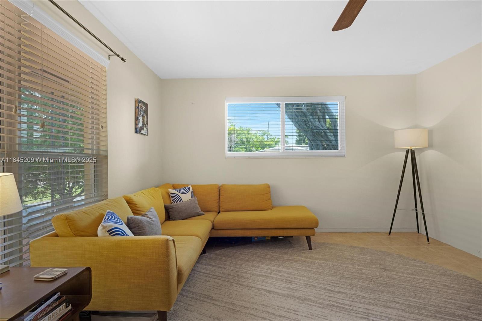 EDGEWATER ESTATES 1ST ADD - Residential Income