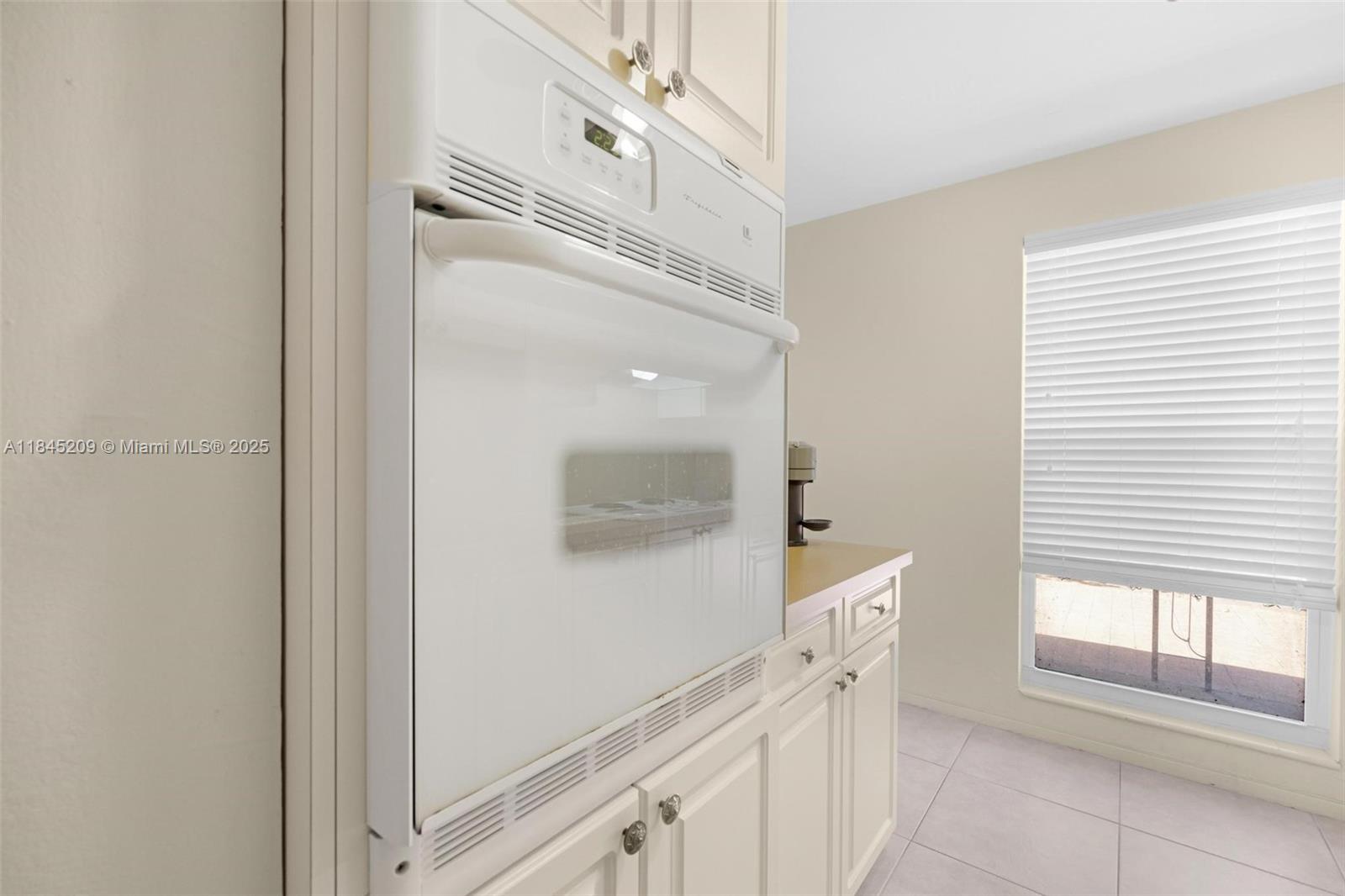 EDGEWATER ESTATES 1ST ADD - Residential Income