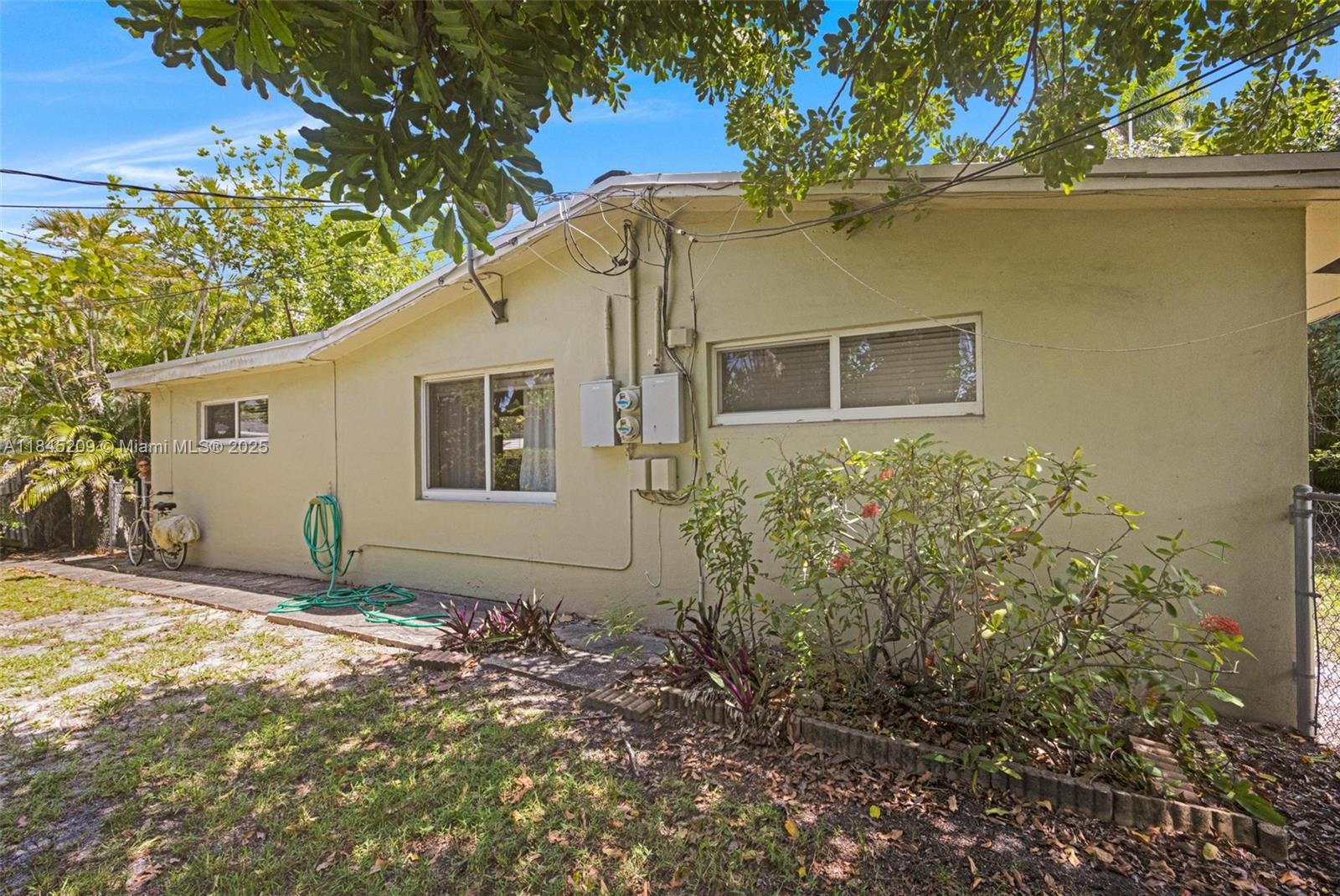 EDGEWATER ESTATES 1ST ADD - Residential Income