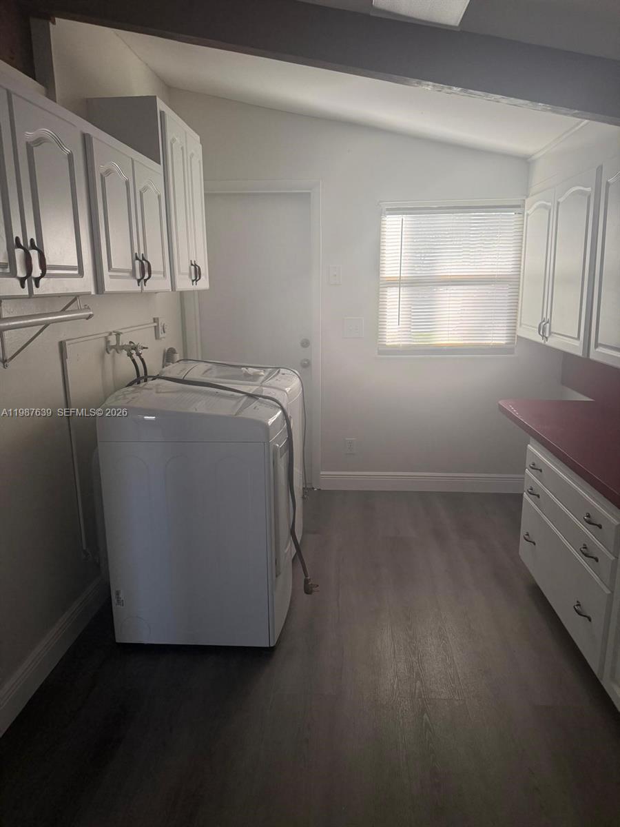 VILLAS AT CARRIAGE HILLS - Residential Lease