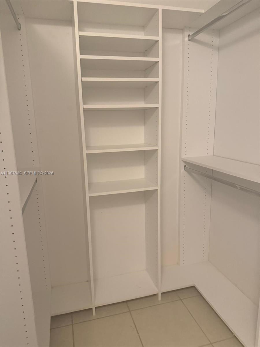 VILLAS AT CARRIAGE HILLS - Residential Lease