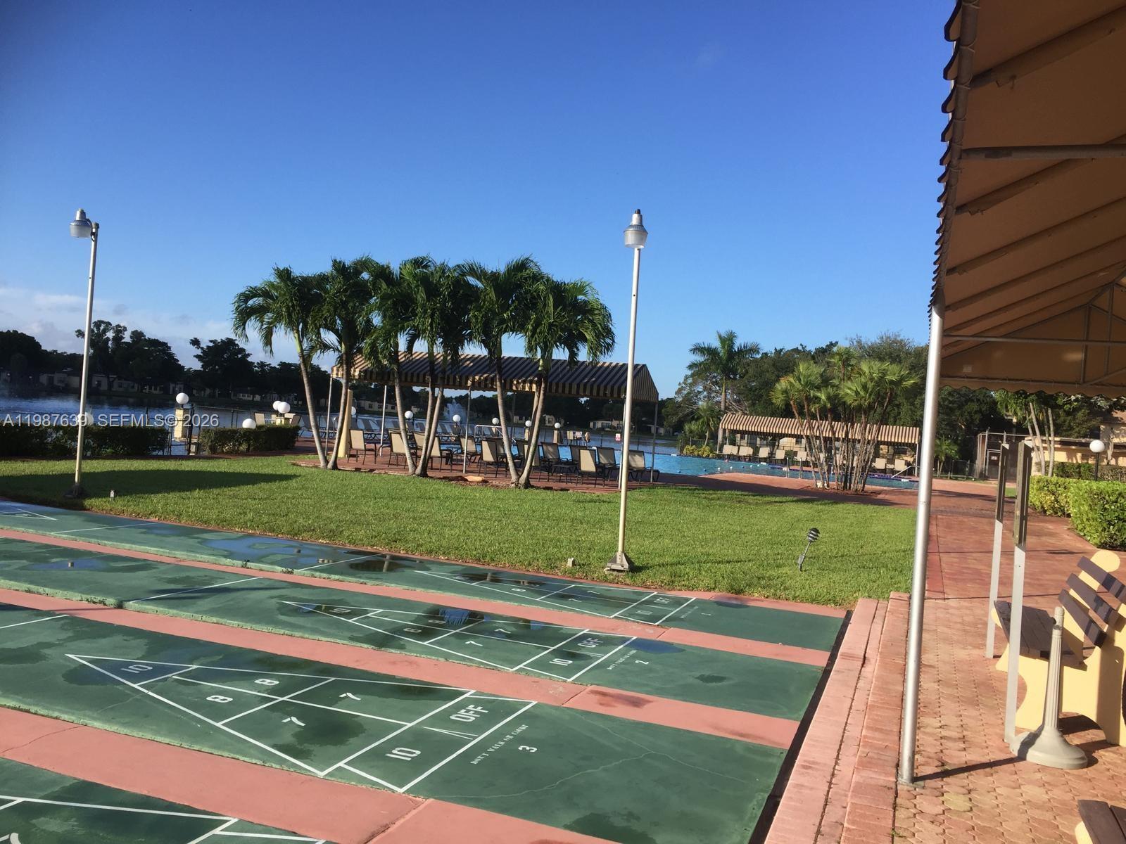 VILLAS AT CARRIAGE HILLS - Residential Lease