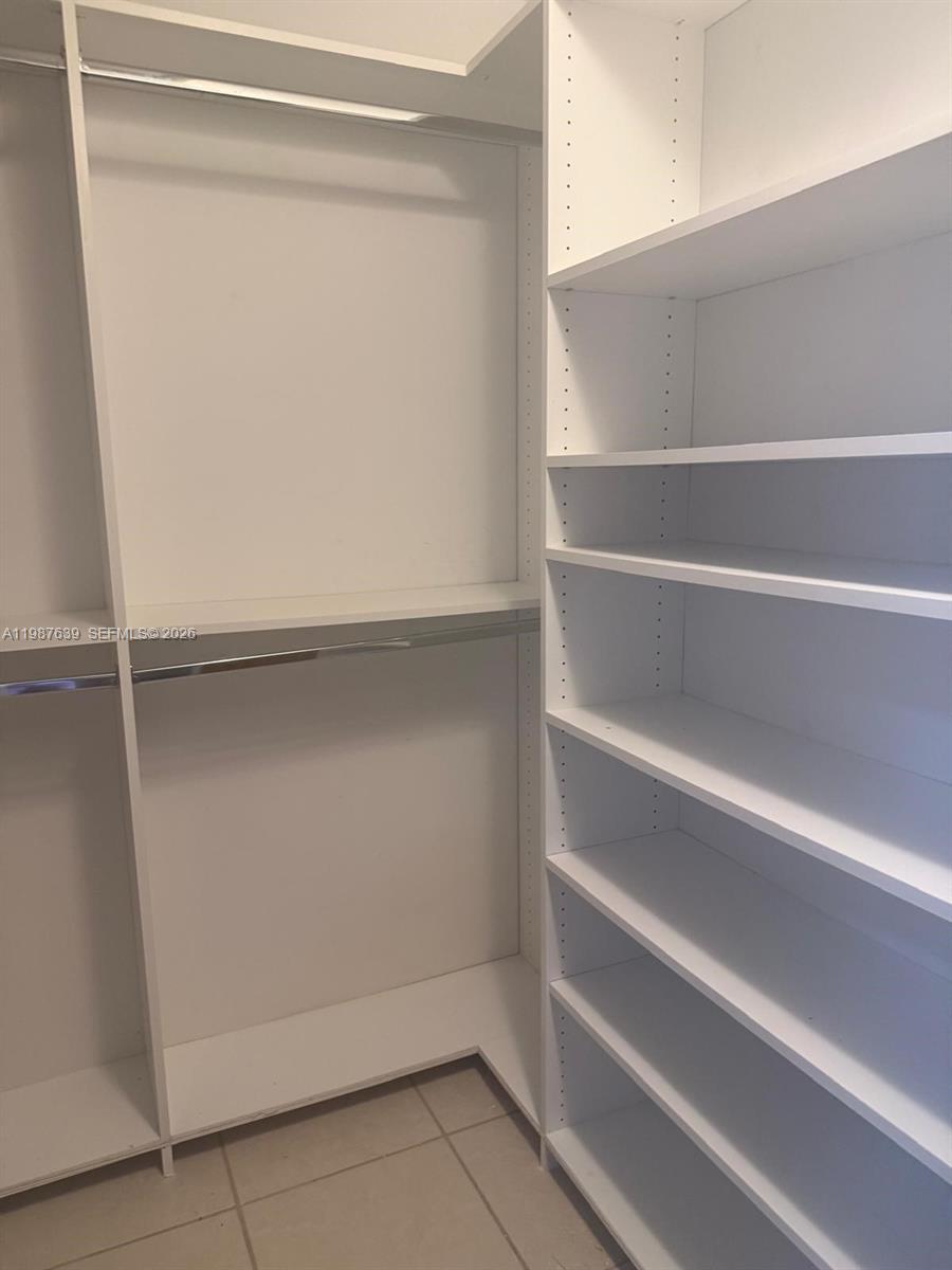 VILLAS AT CARRIAGE HILLS - Residential Lease