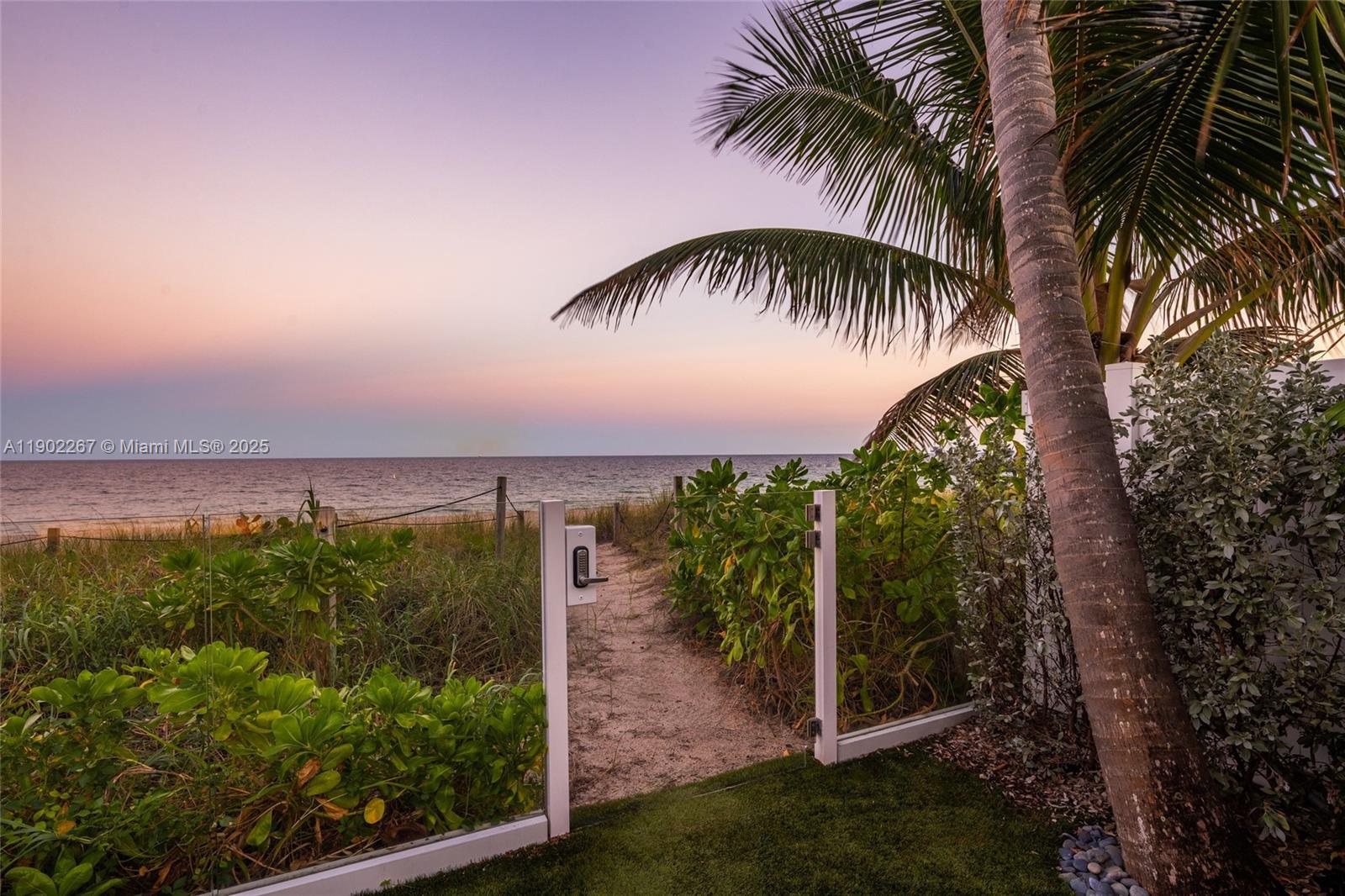 LAUDERDALE BEACH - Residential