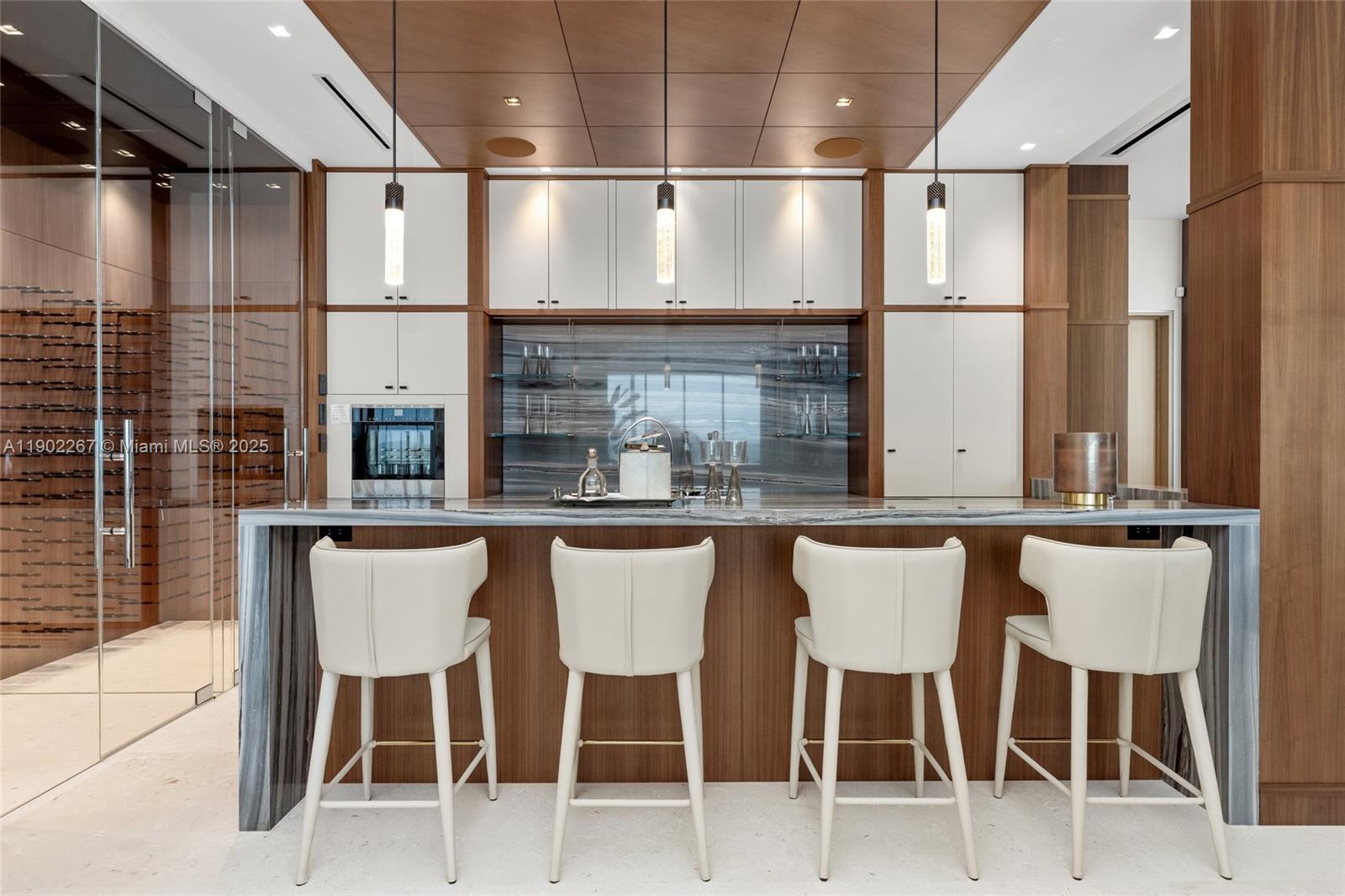 LAUDERDALE BEACH - Residential