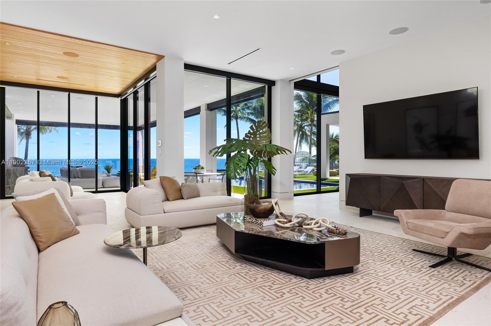 LAUDERDALE BEACH - Residential