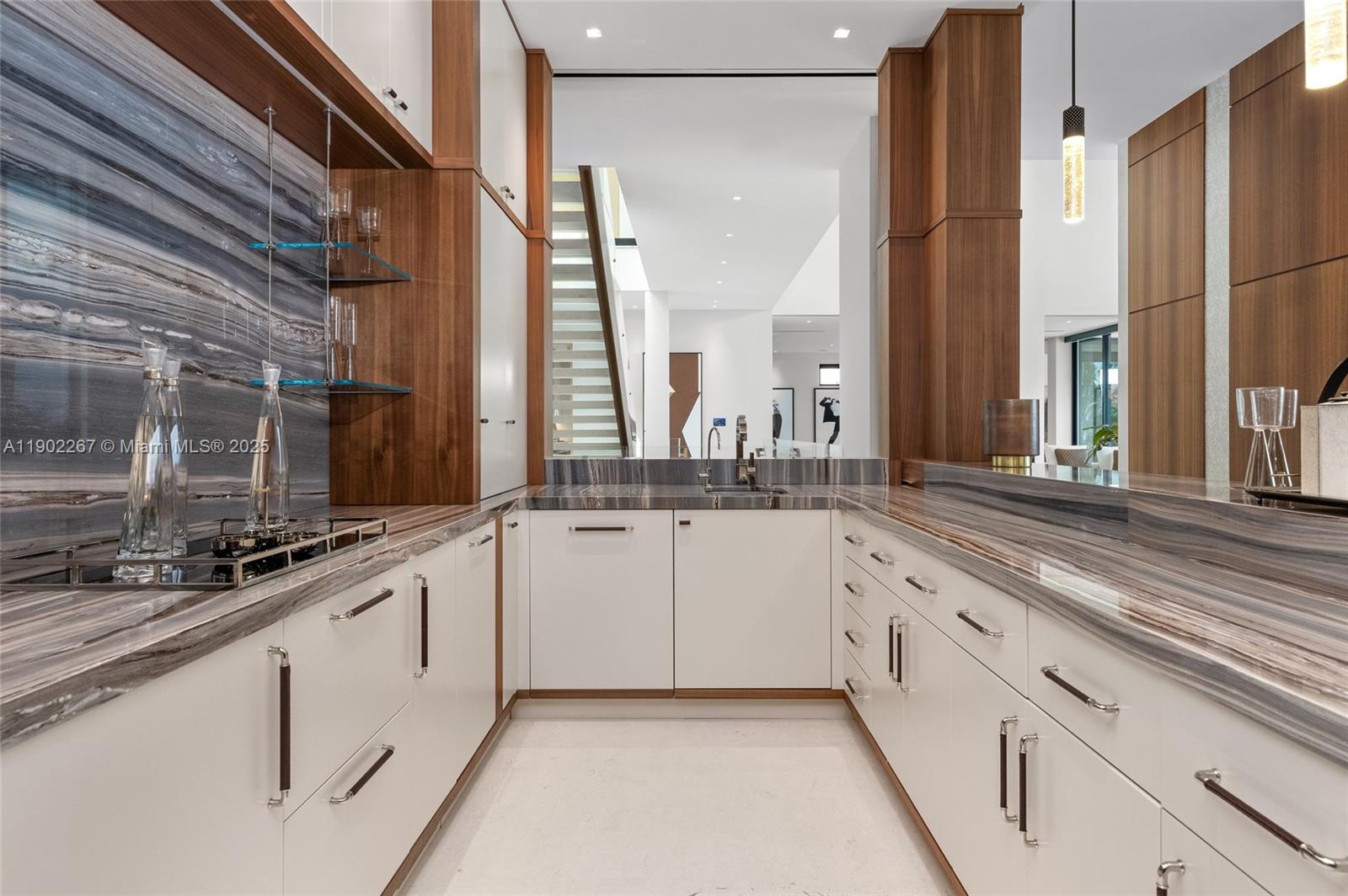 LAUDERDALE BEACH - Residential