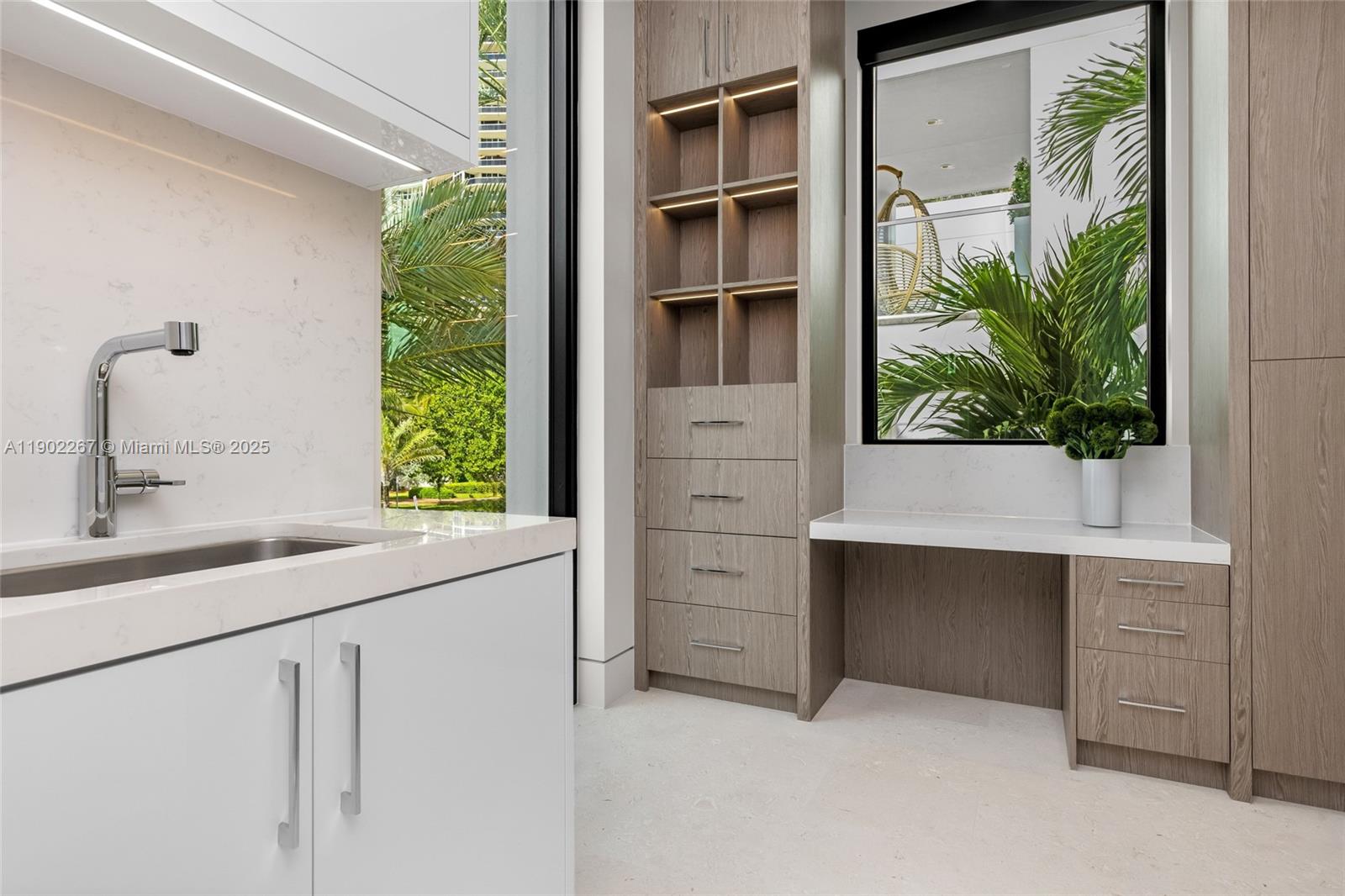 LAUDERDALE BEACH - Residential