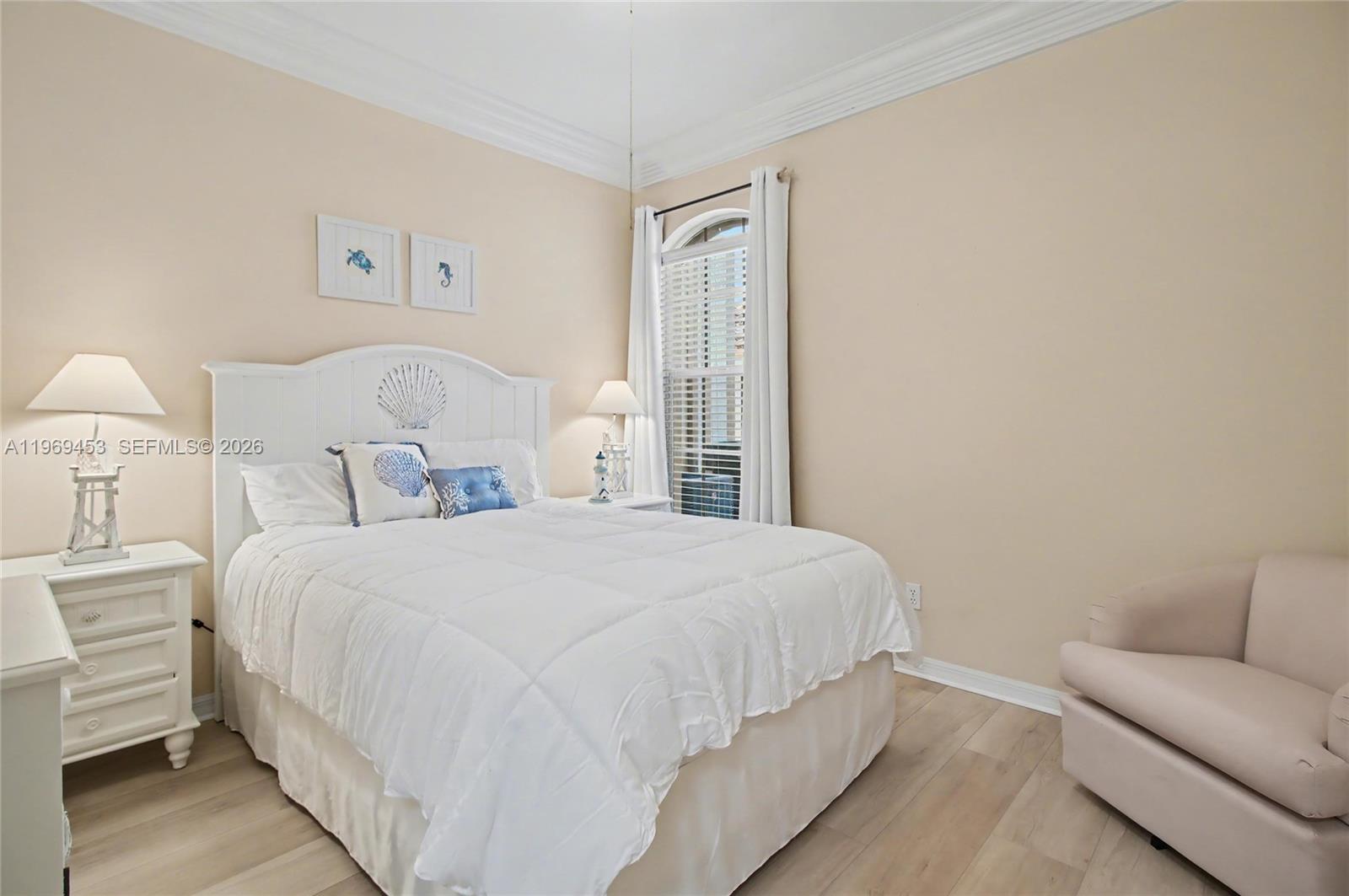 PORT OF THE ISLANDS - Residential