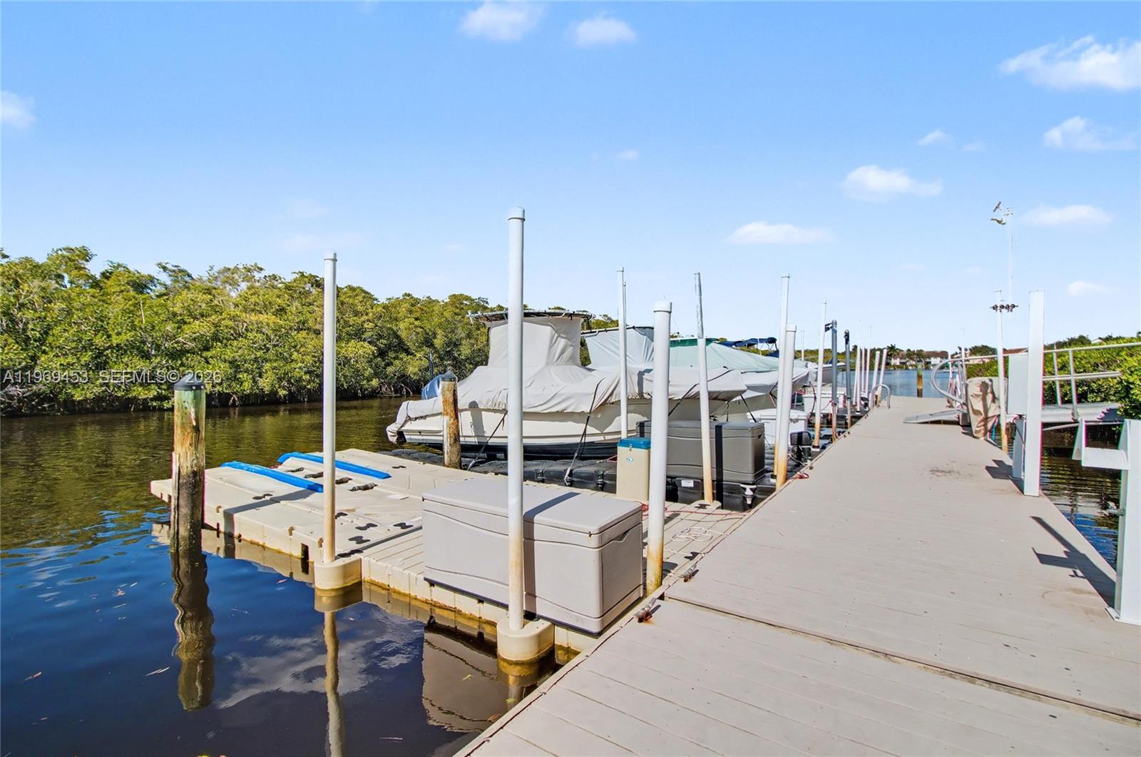 PORT OF THE ISLANDS - Residential