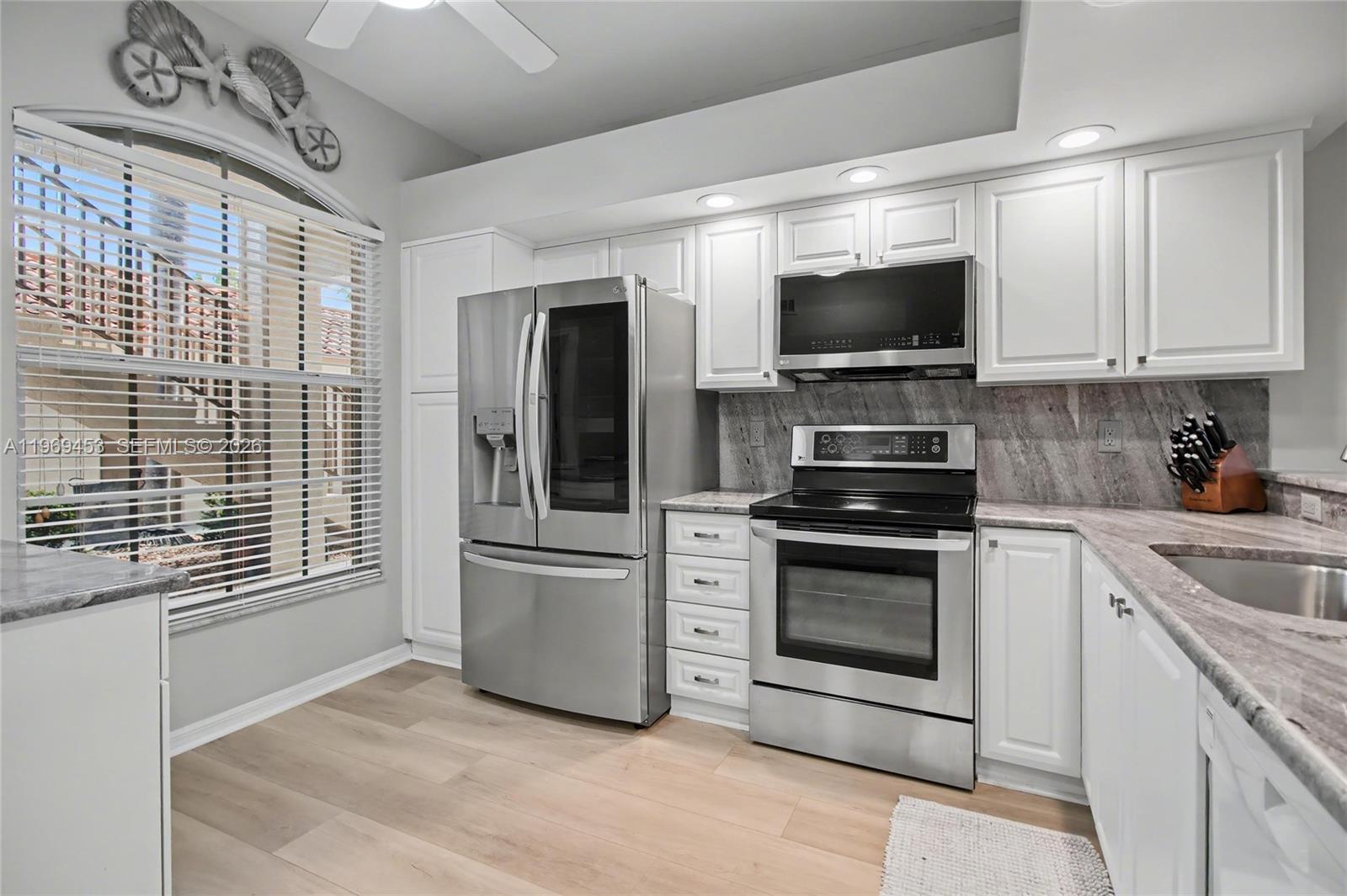 PORT OF THE ISLANDS - Residential