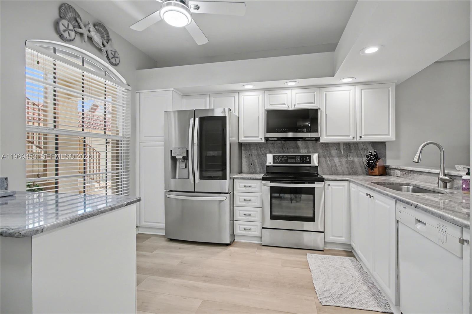 PORT OF THE ISLANDS - Residential