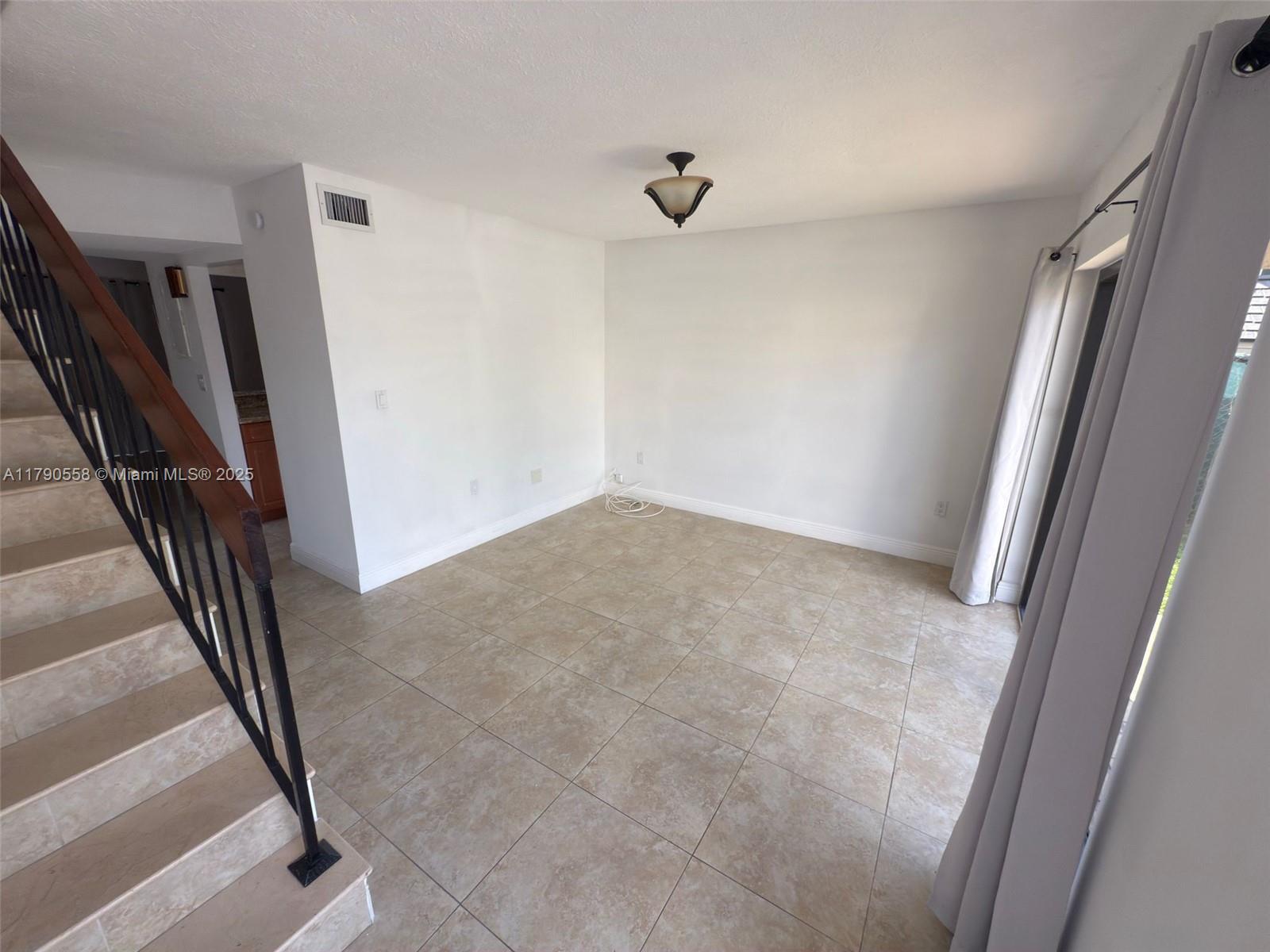 Photo 1 of 3406 Sw 16th Ter D-2, Miami, Florida, $3,000, Web #: 11790558