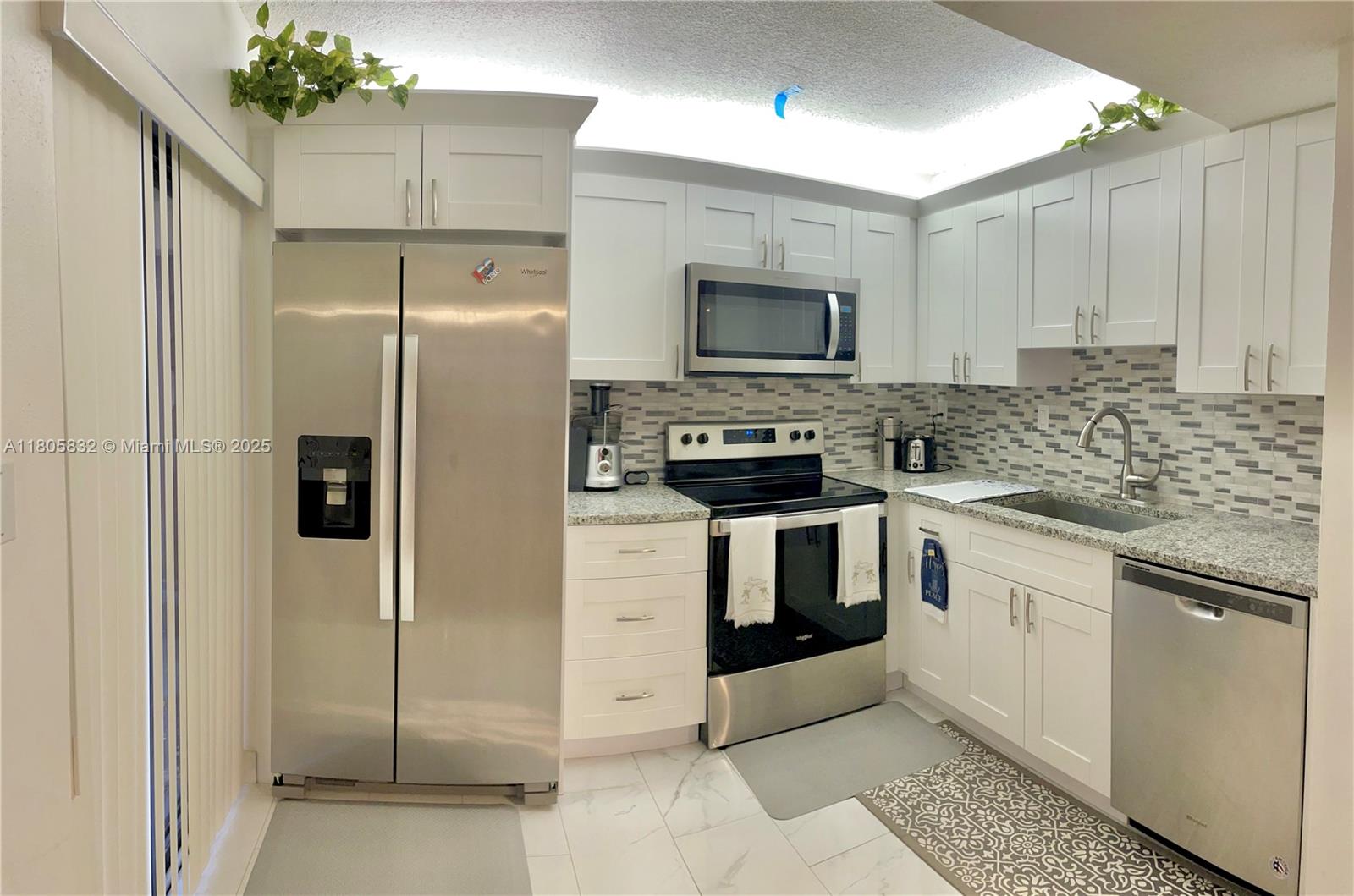 QUATRAINE CONDO I PH I - Residential