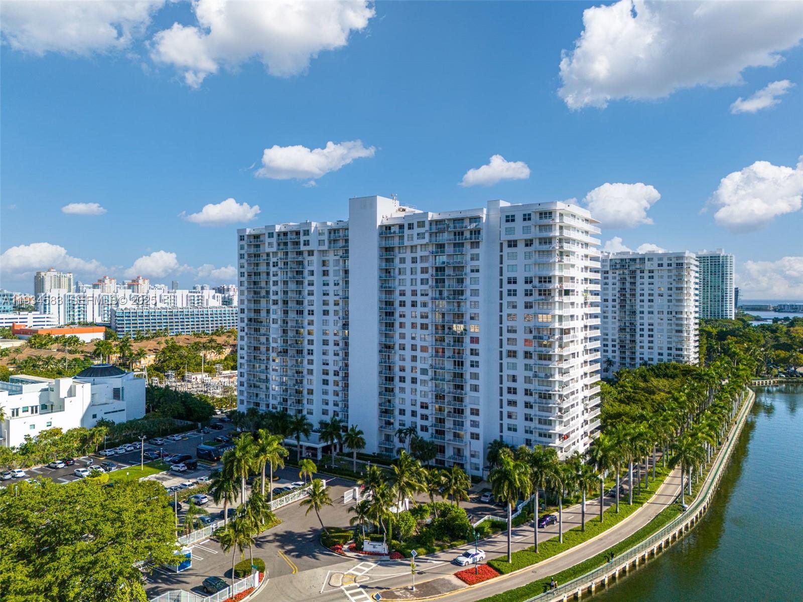 2801 NE 183rd St 510W