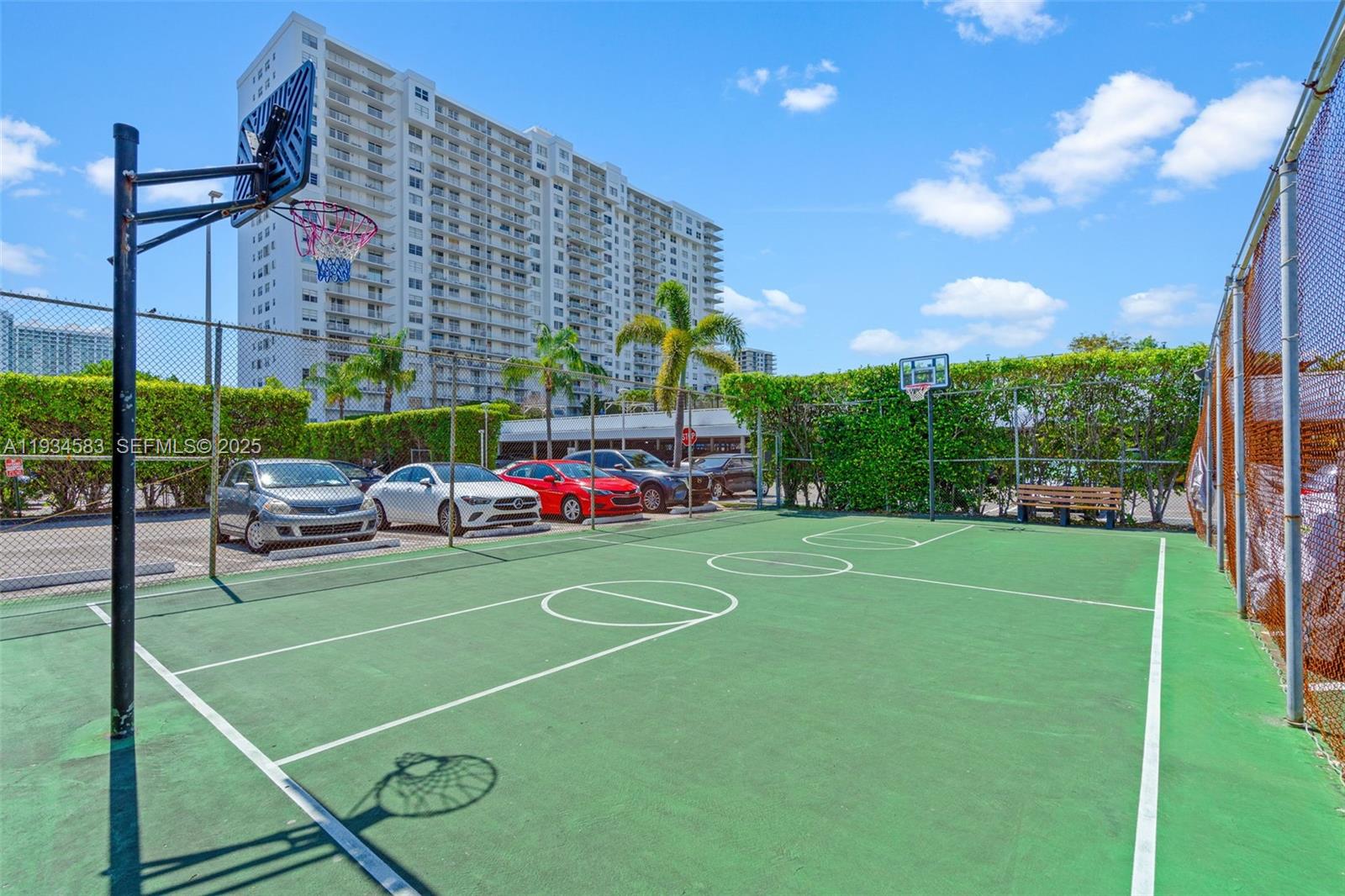 ADMIRALS PORT CONDO WEST - Residential