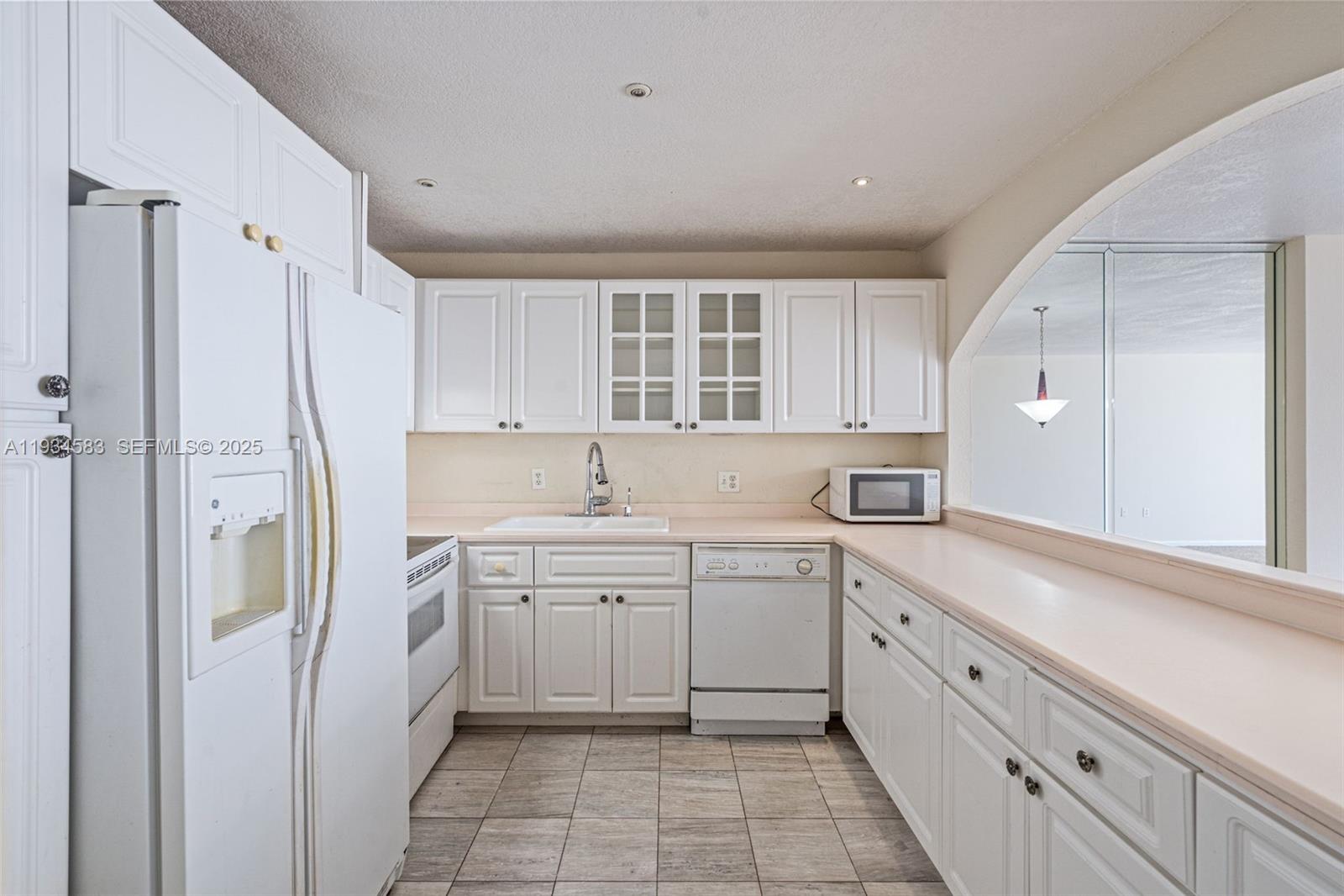 ADMIRALS PORT CONDO WEST - Residential