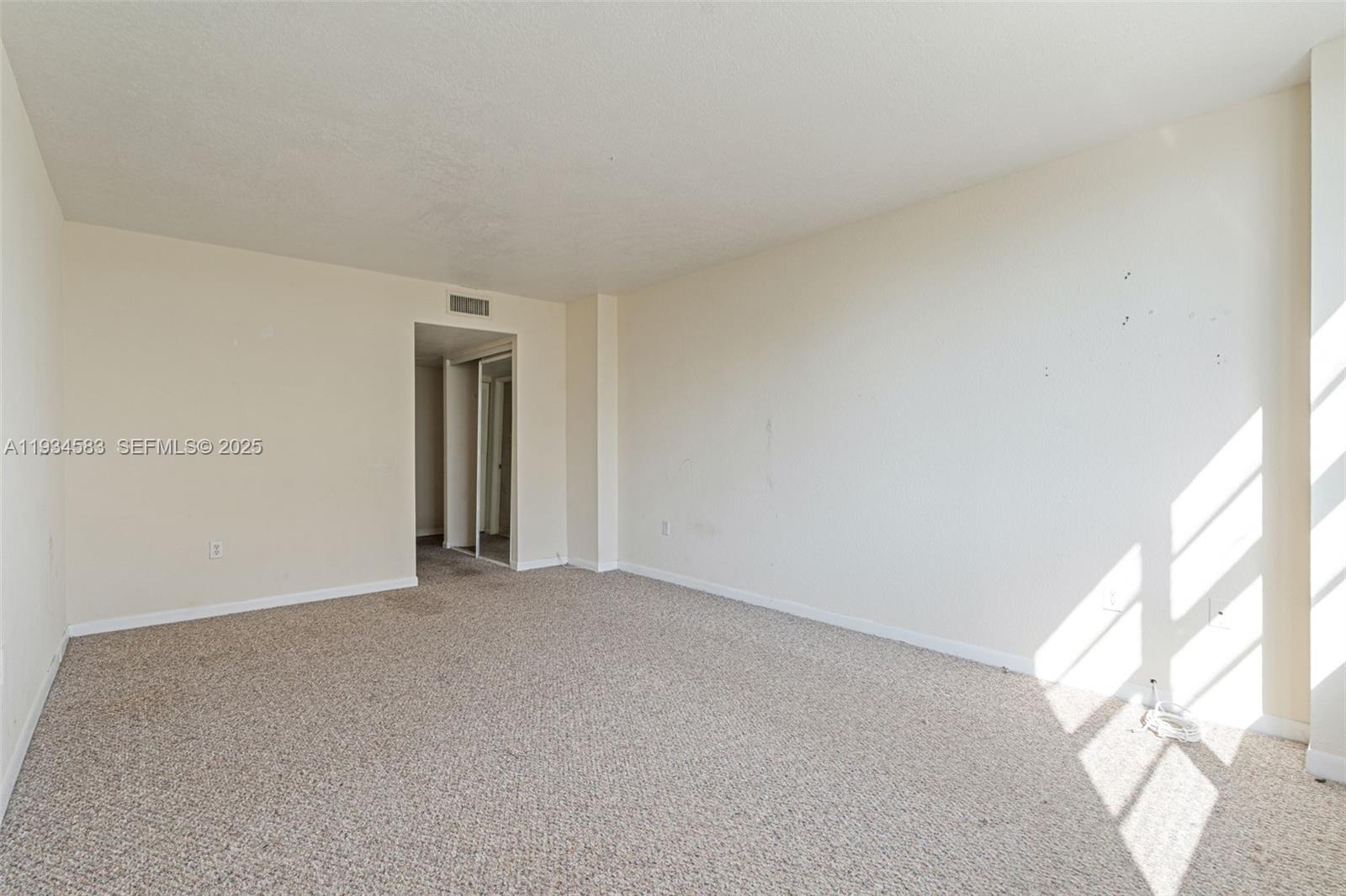 ADMIRALS PORT CONDO WEST - Residential