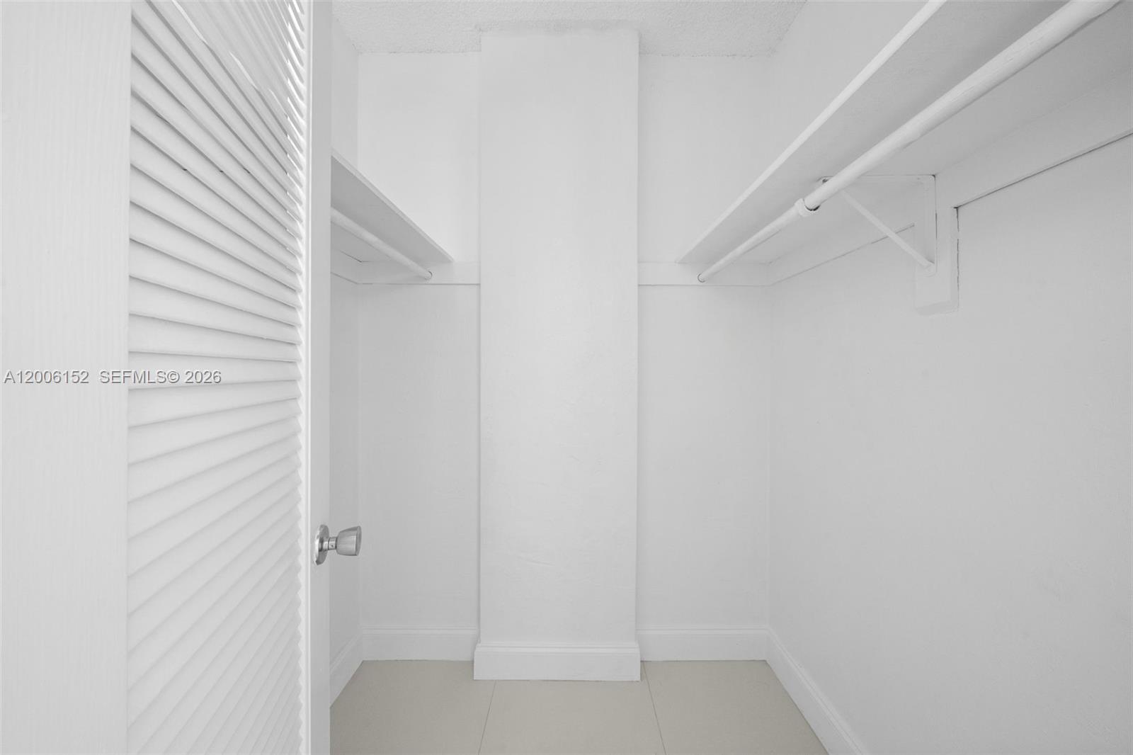 OCEANVIEW BUILDING A COND - Residential