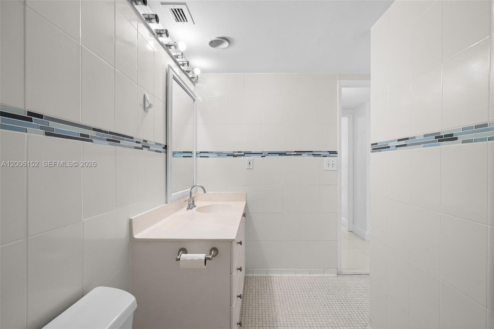 OCEANVIEW BUILDING A COND - Residential