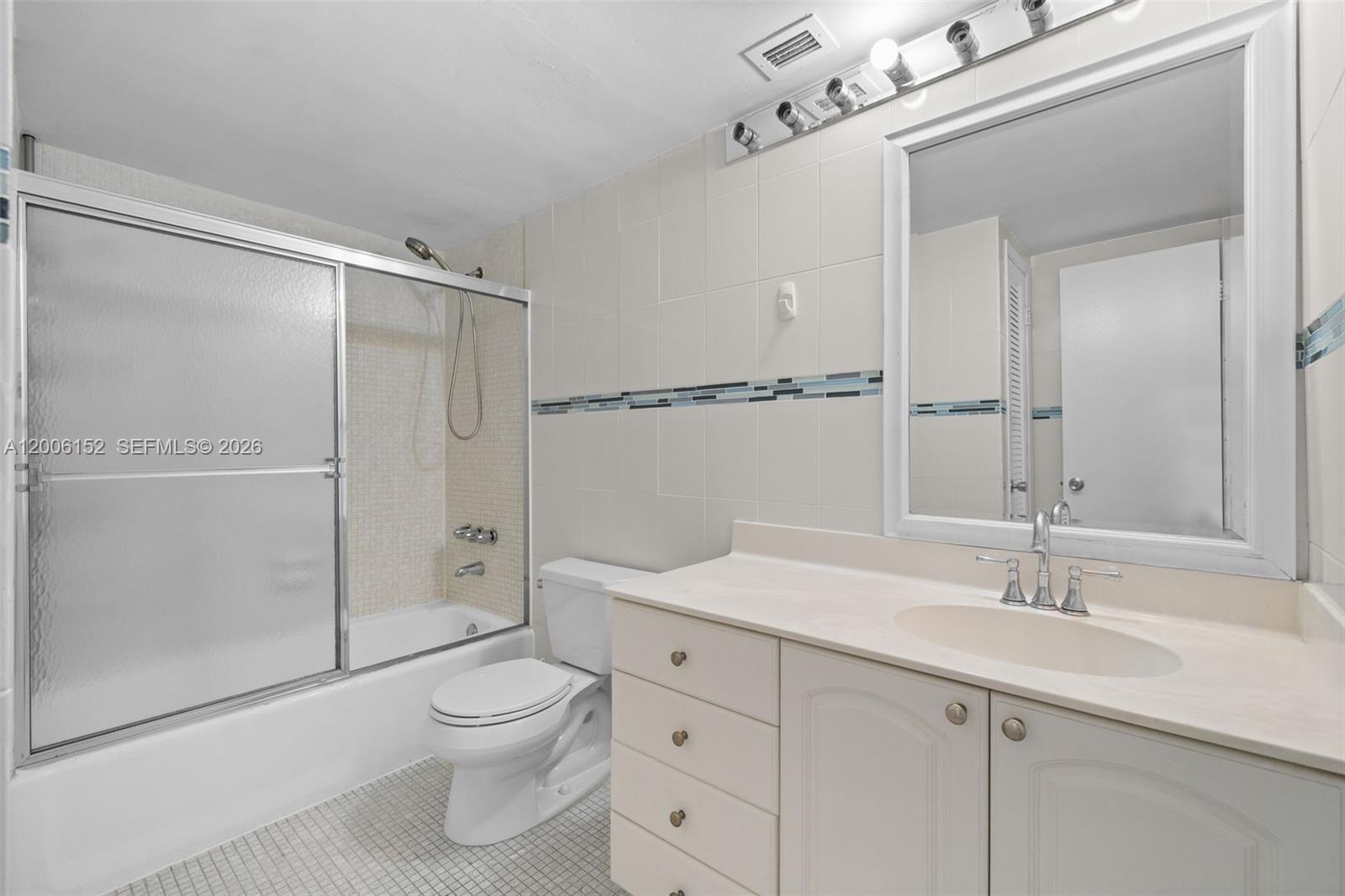 OCEANVIEW BUILDING A COND - Residential