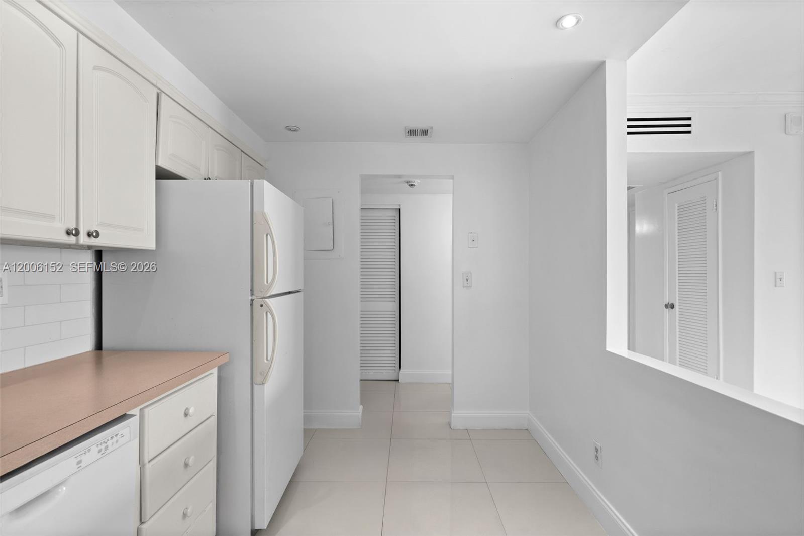 OCEANVIEW BUILDING A COND - Residential