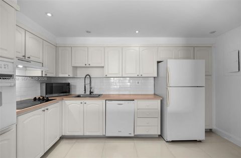 Tiny photo for 19390 Collins Ave #1410, Sunny Isles Beach, FL 33160 (MLS # A12006152)