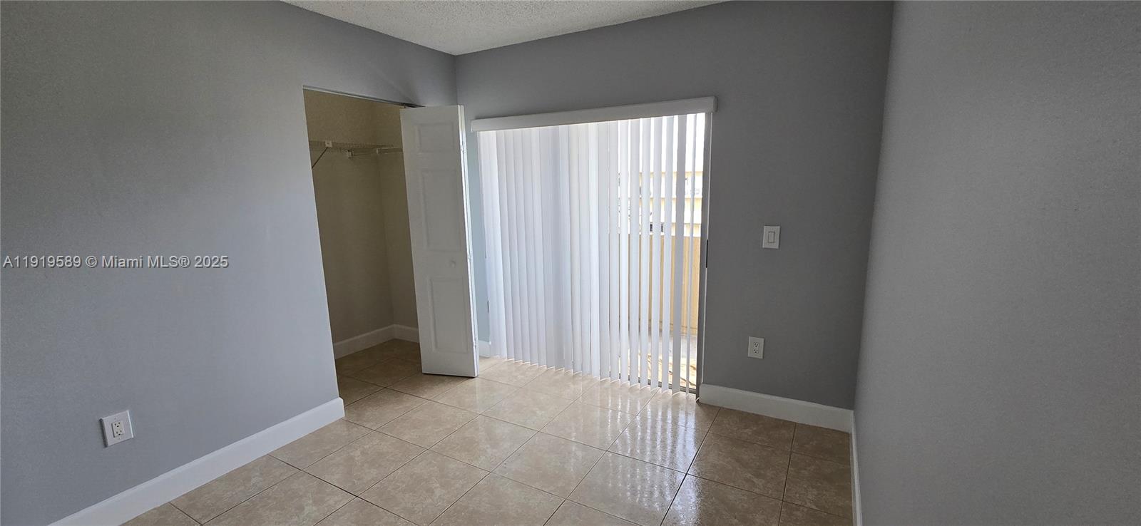 EL PARAISO AT HIALEAH CON - Residential