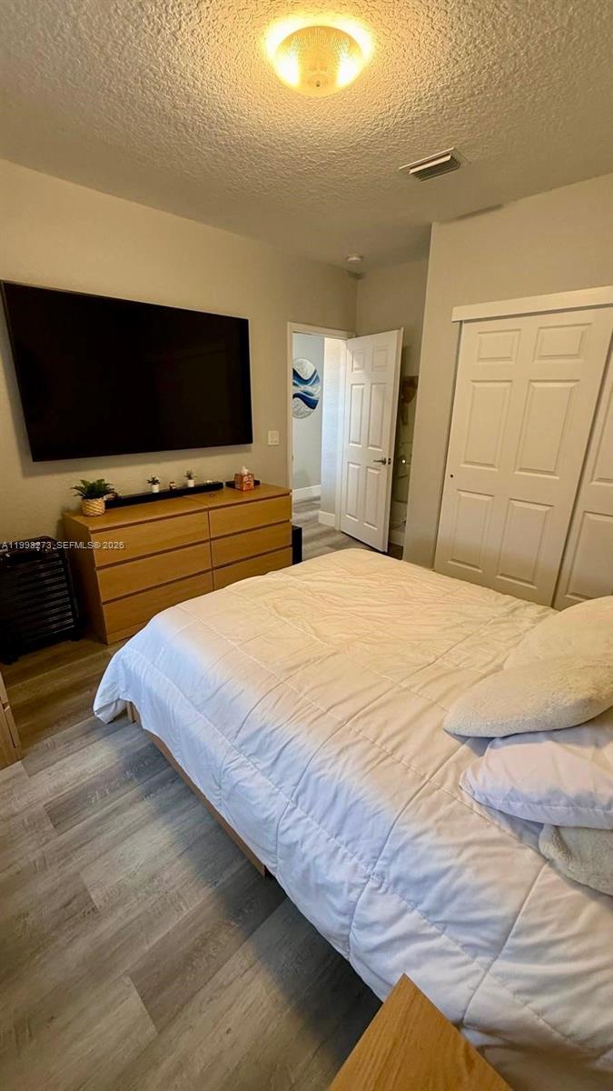 lakeview west - Residential Lease