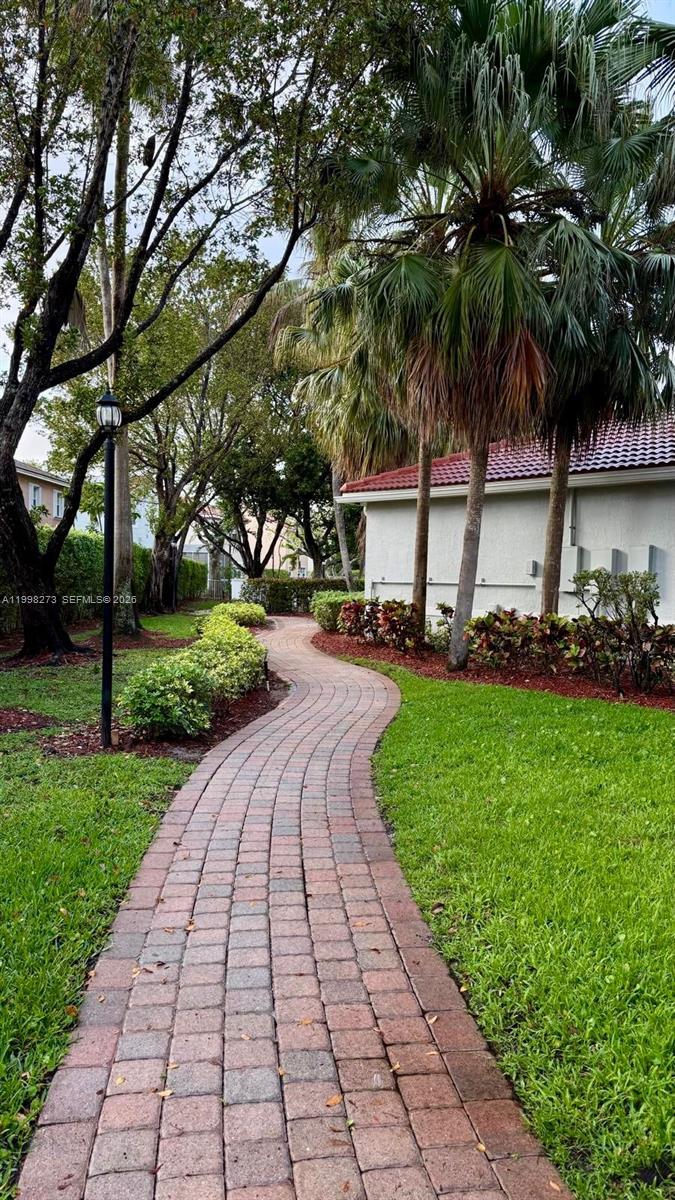 lakeview west - Residential Lease