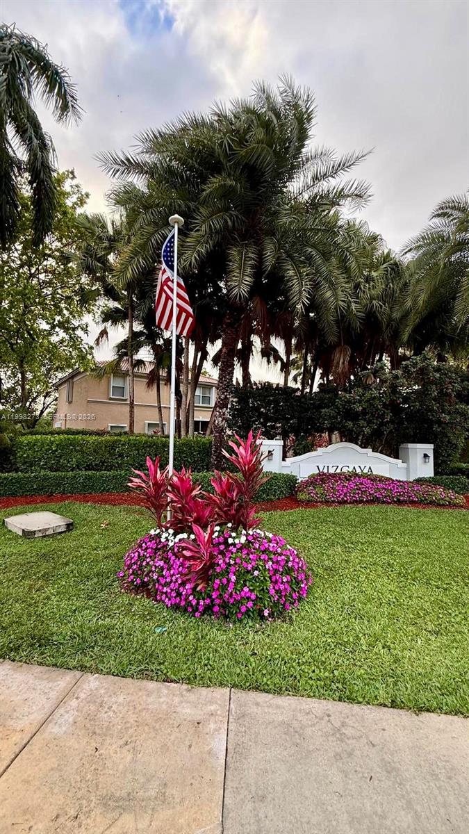 lakeview west - Residential Lease