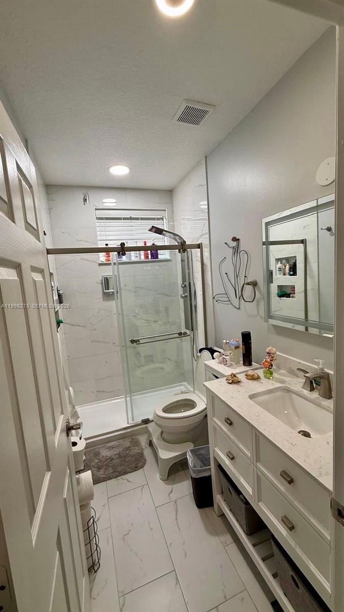 lakeview west - Residential Lease