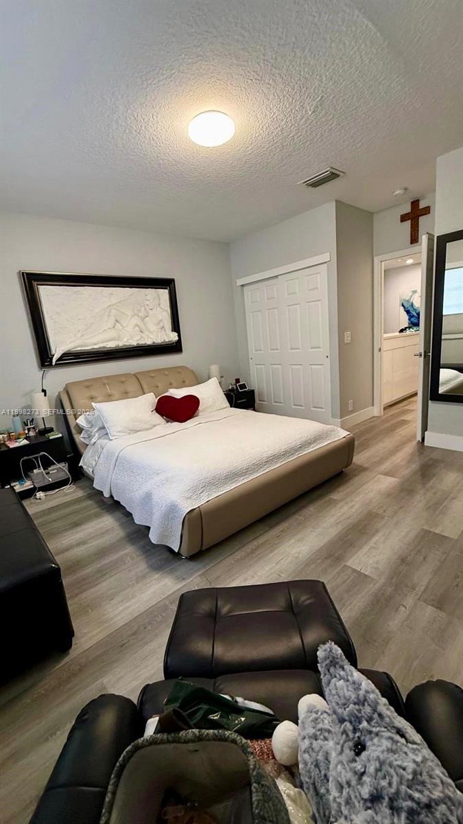 lakeview west - Residential Lease