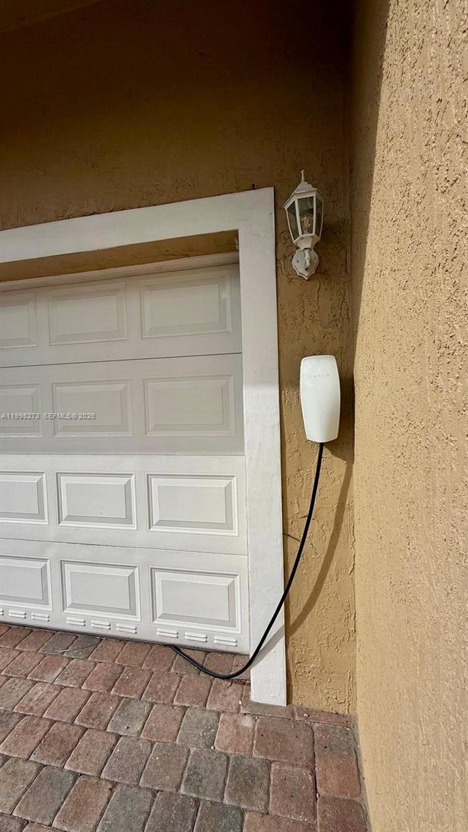 lakeview west - Residential Lease