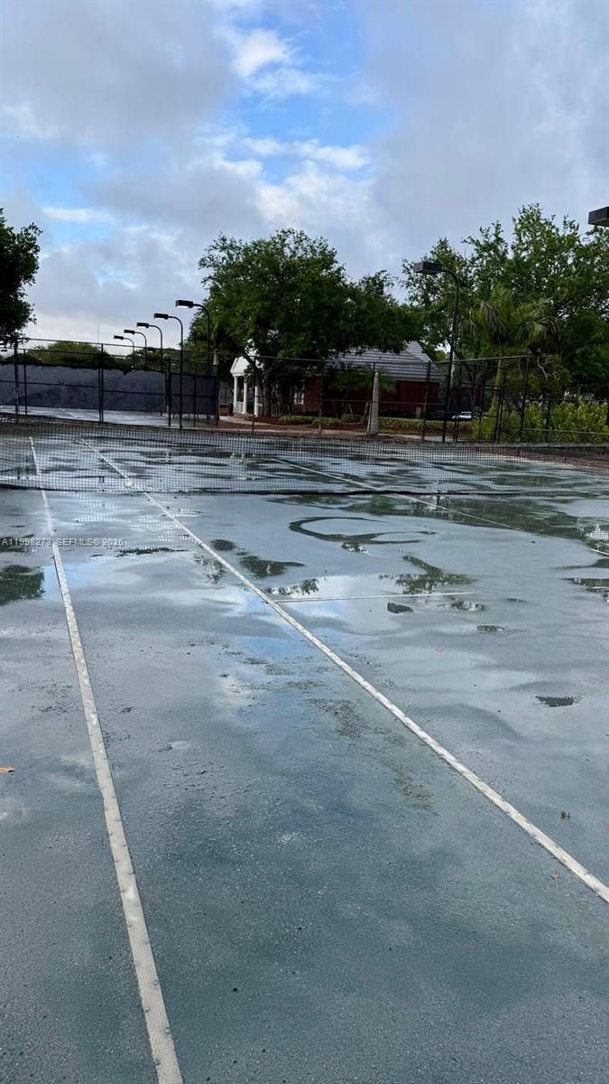 lakeview west - Residential Lease