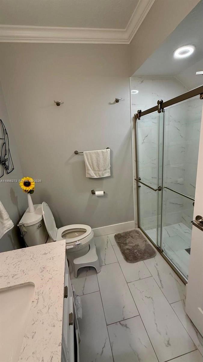 lakeview west - Residential Lease