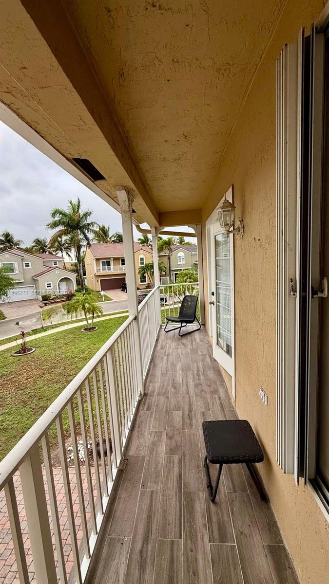 lakeview west - Residential Lease